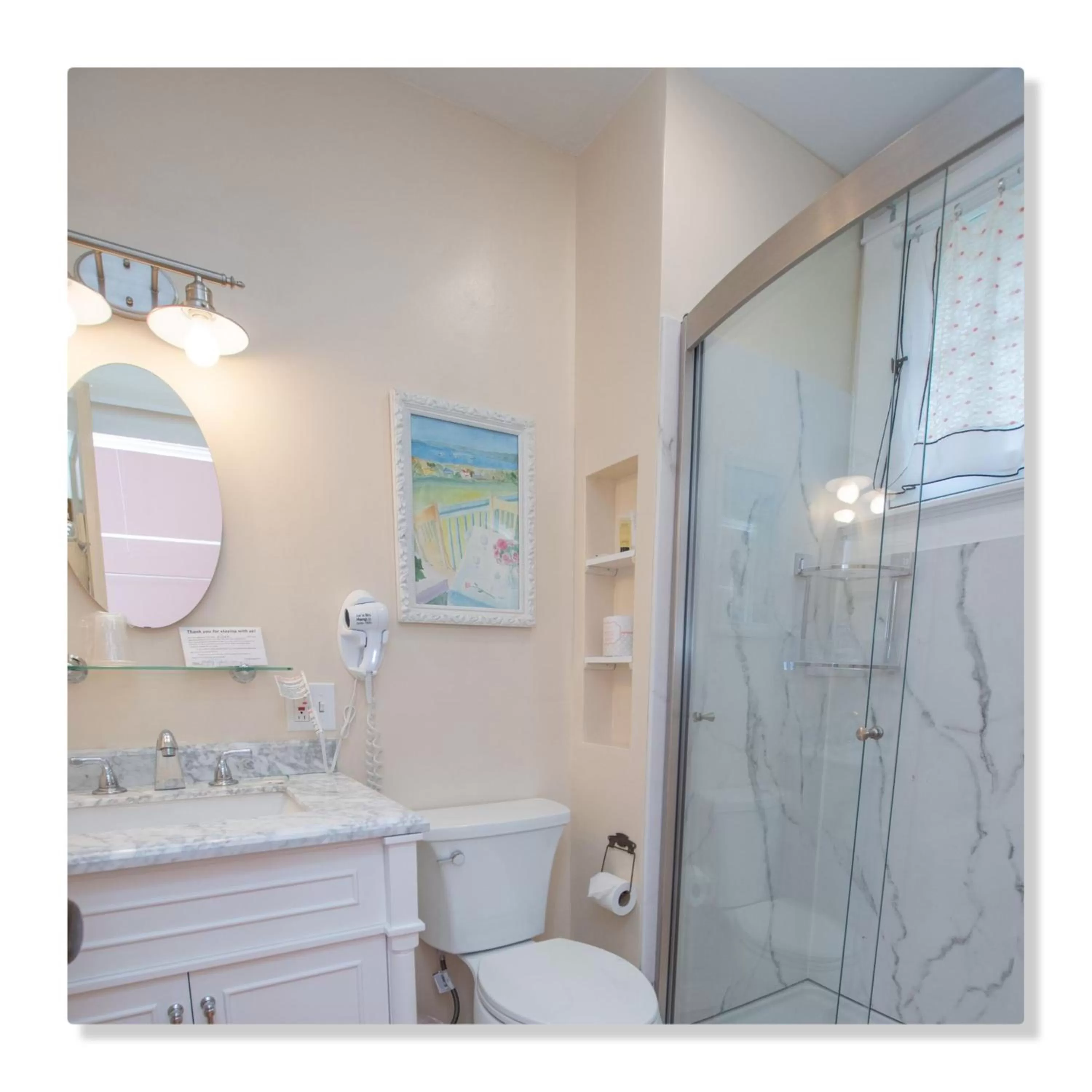 Shower in Terrace Inn and 1911 Restaurant