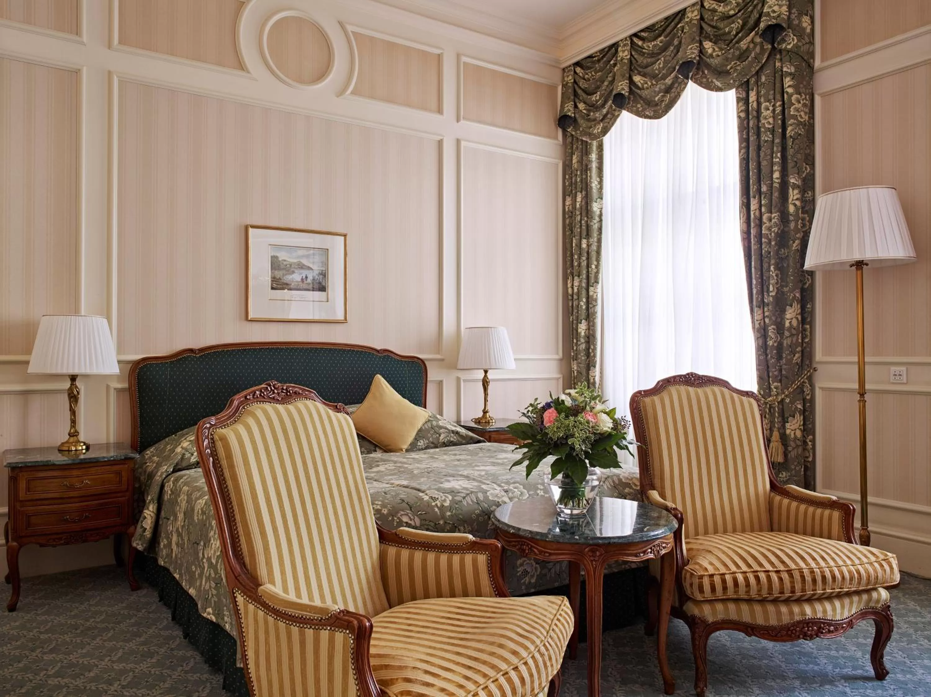 Photo of the whole room, Bed in Grand Hotel Wien
