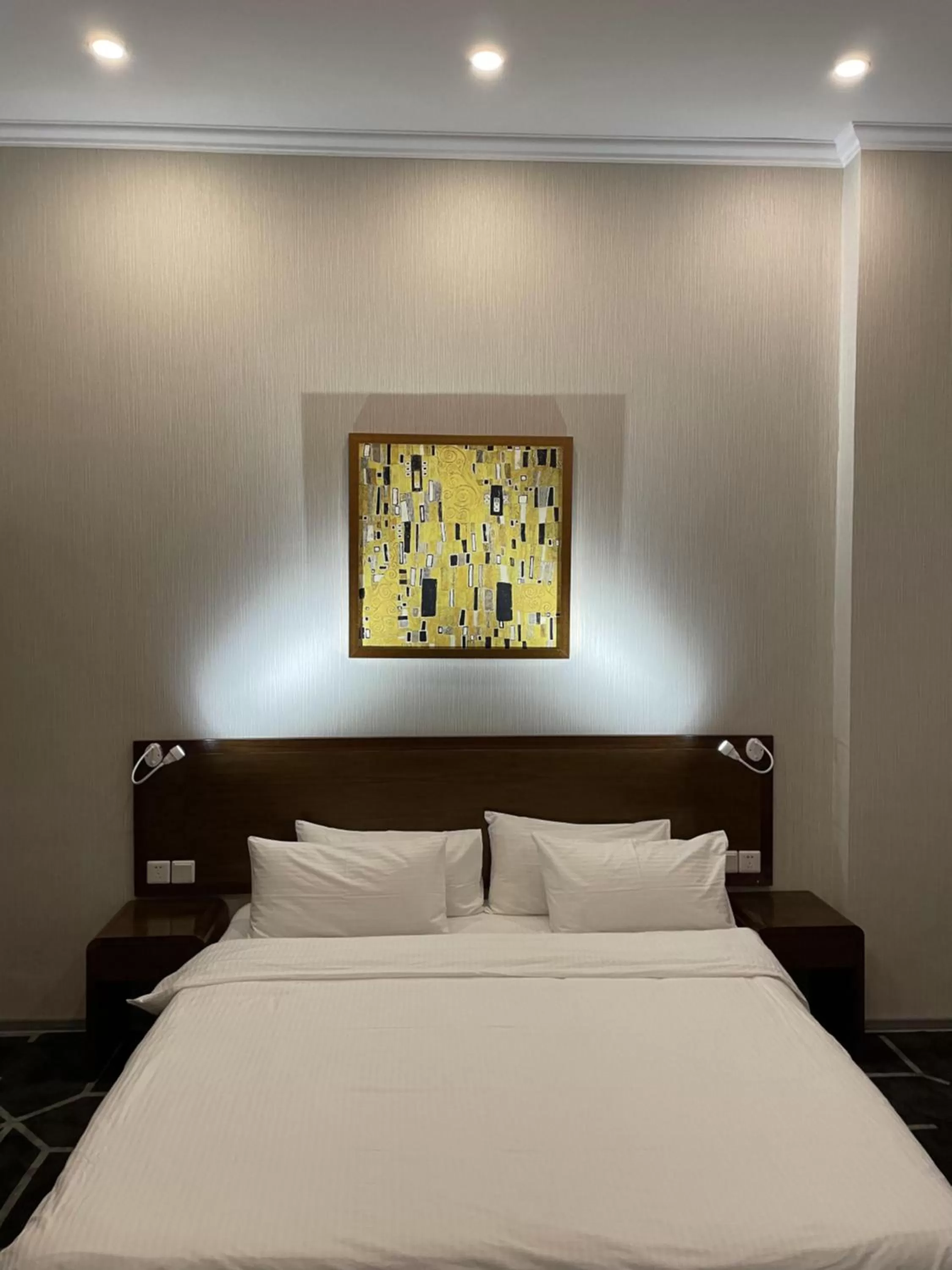 Bed in City Centre Hotel