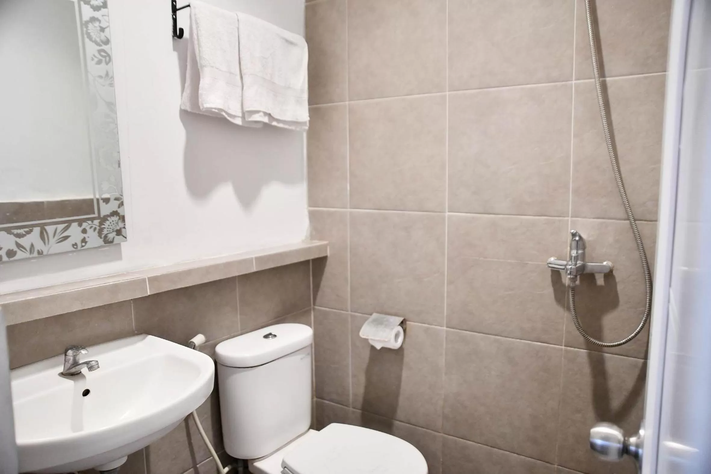 Bathroom in Tuju Abuserin Syariah