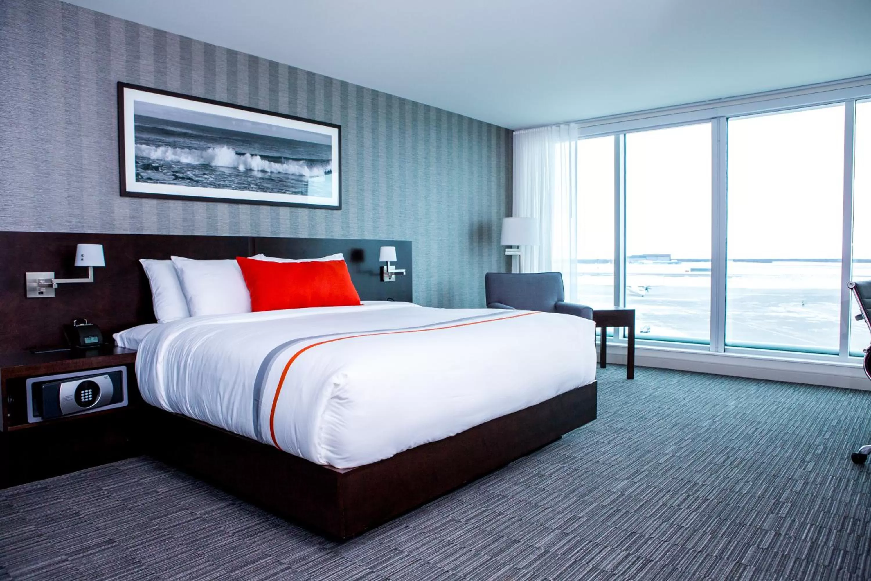 Bed in The Grand Winnipeg Airport Hotel by Lakeview