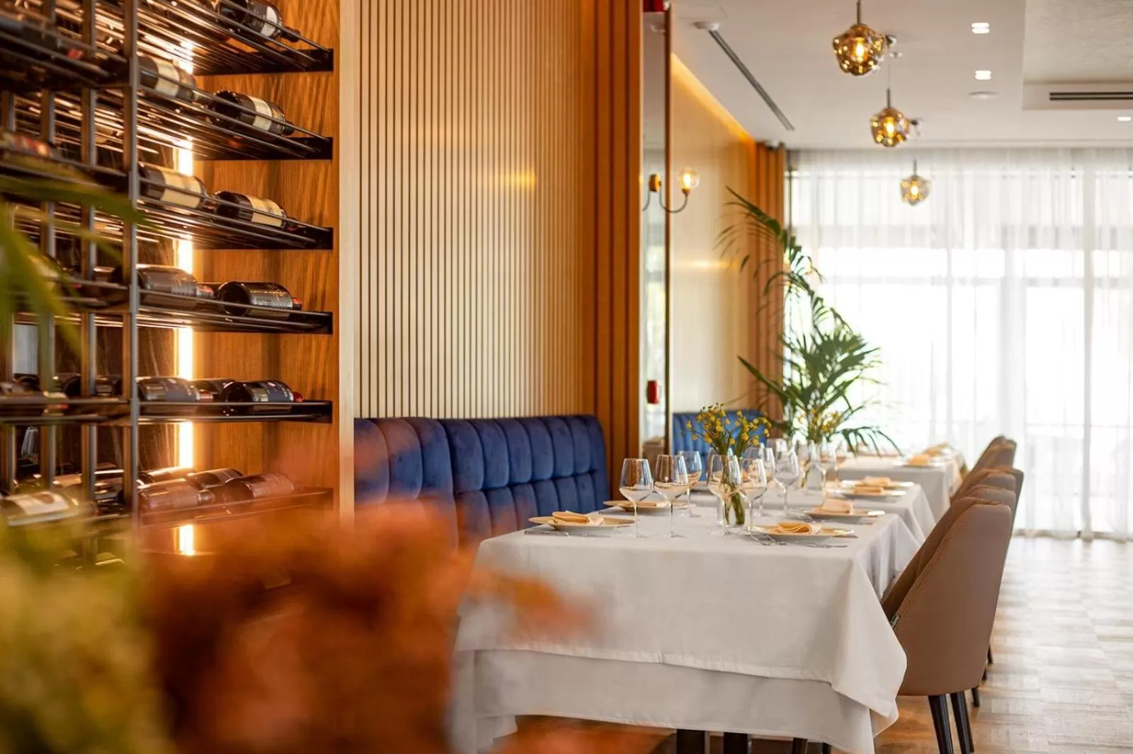 Restaurant/places to eat in Amare Hotel