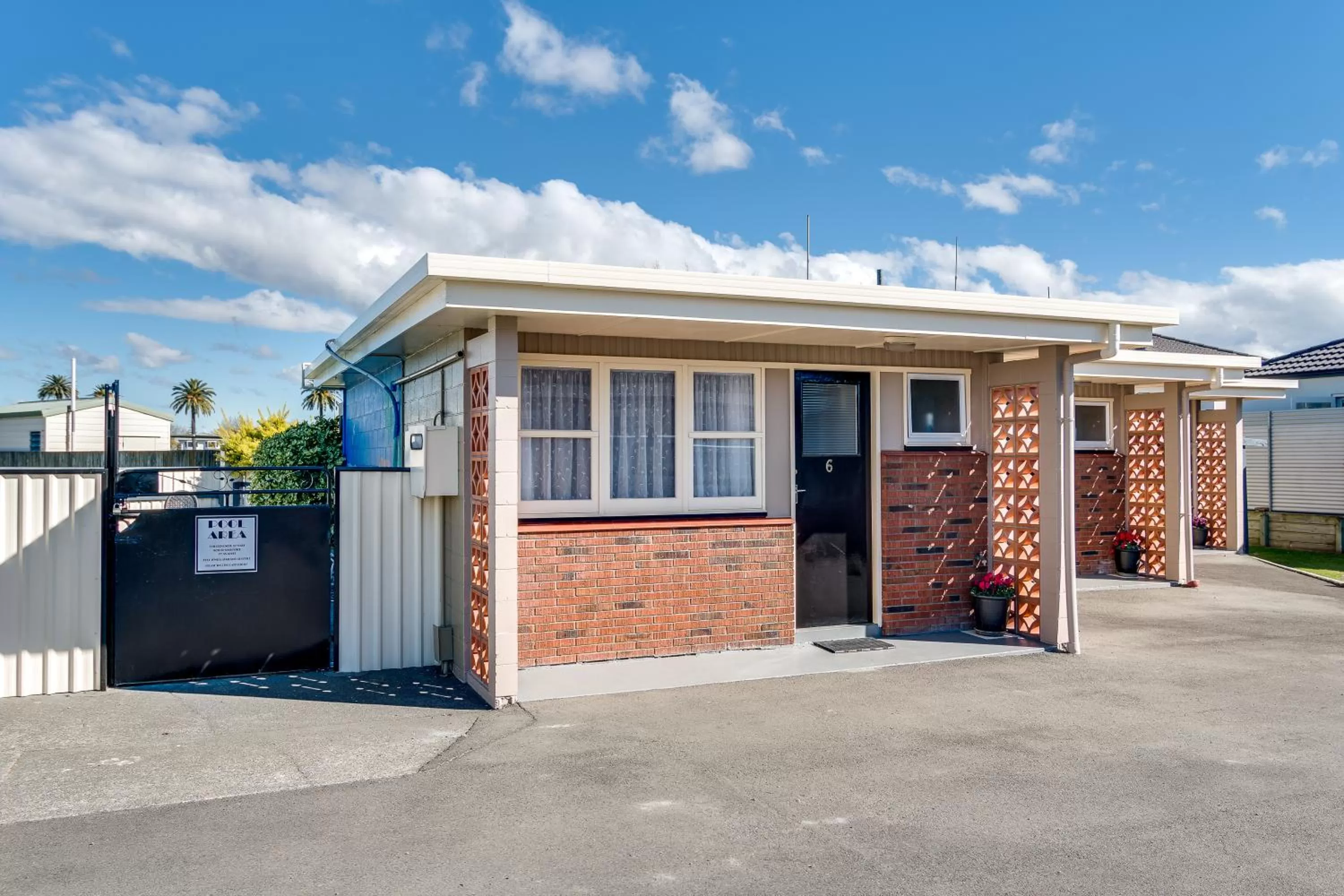 Other, Property Building in Gardner Court Motel