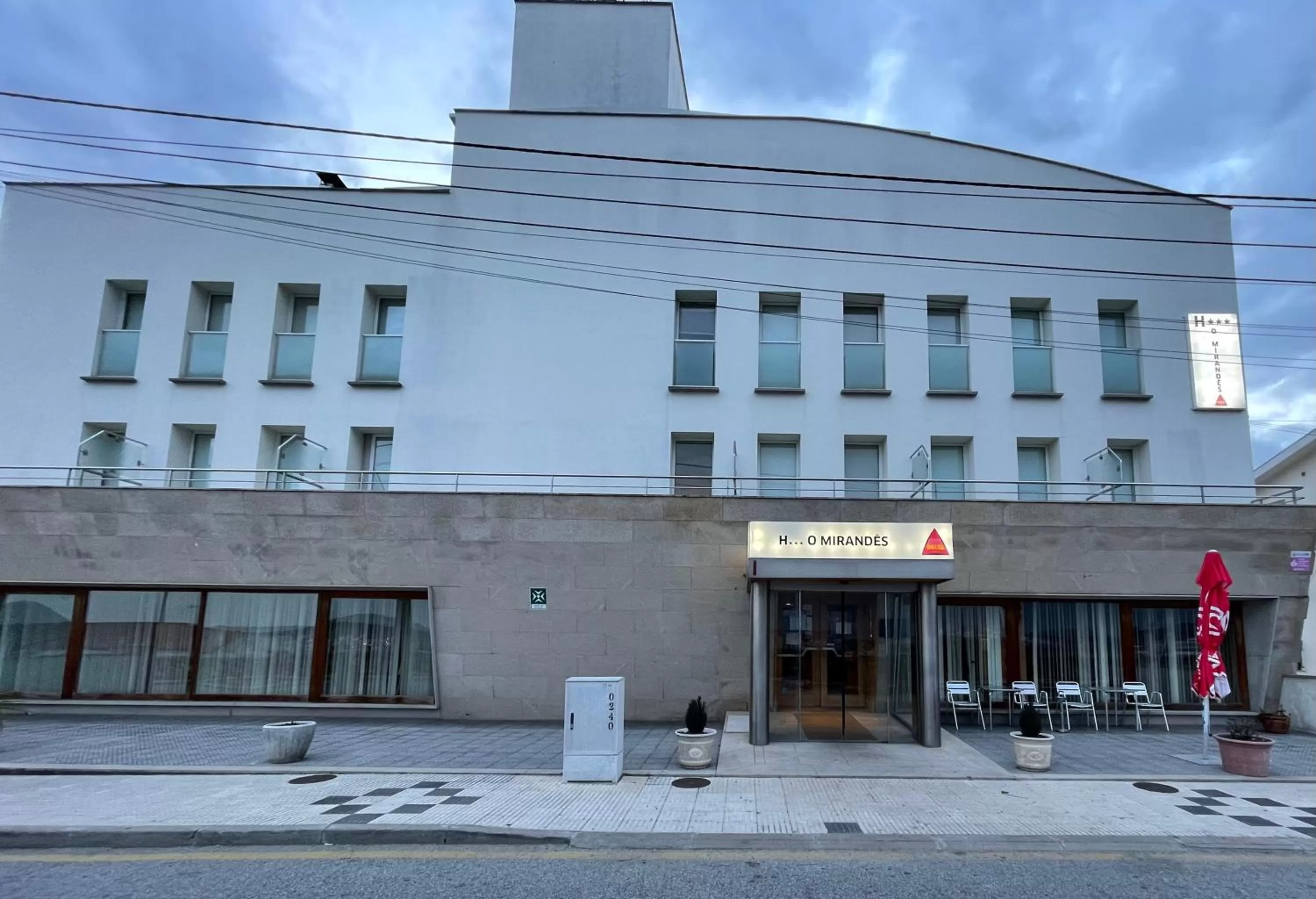 Restaurant/places to eat, Property Building in Hotel O Mirandes