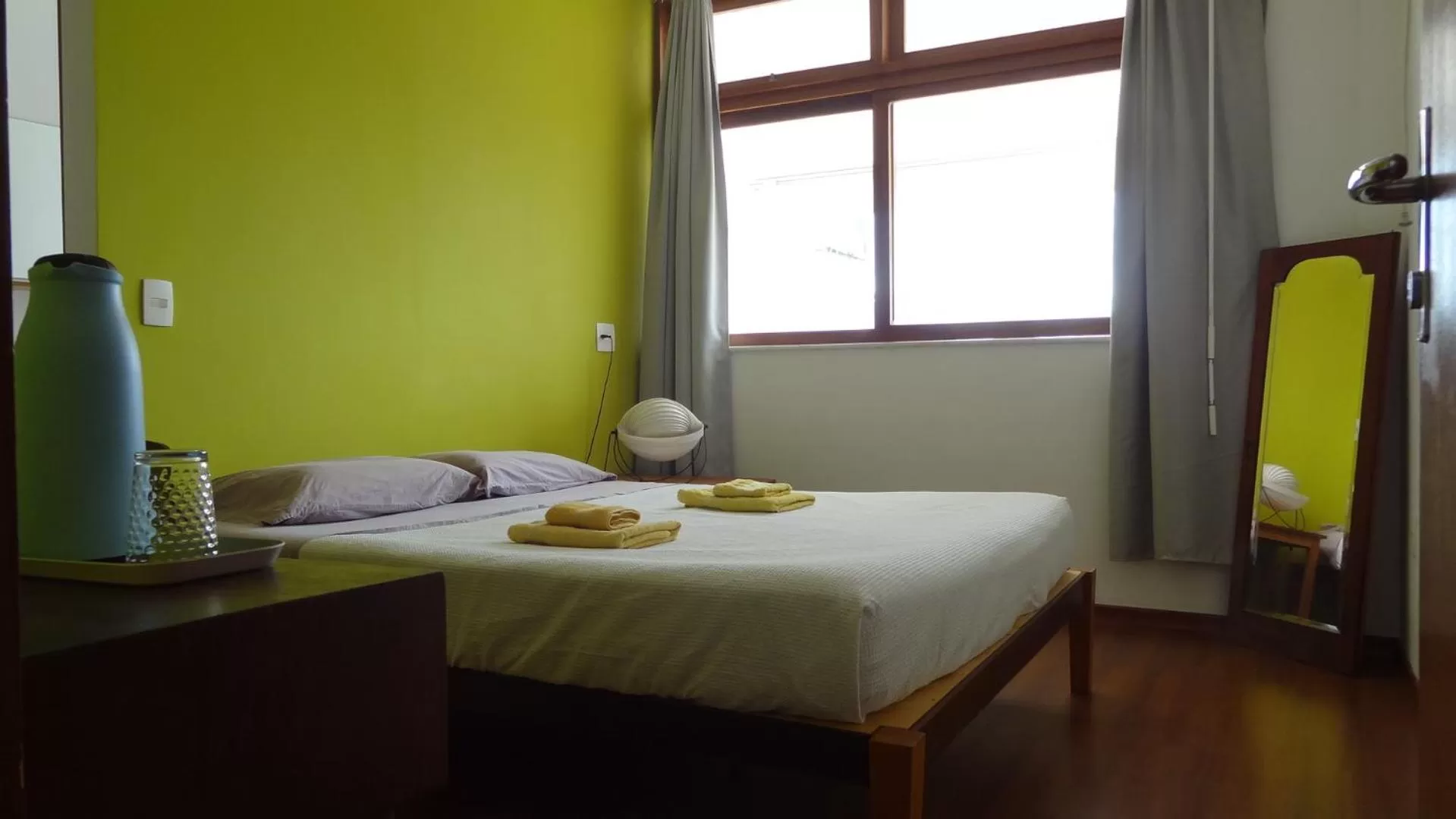 Photo of the whole room, Bed in Casa da Gente