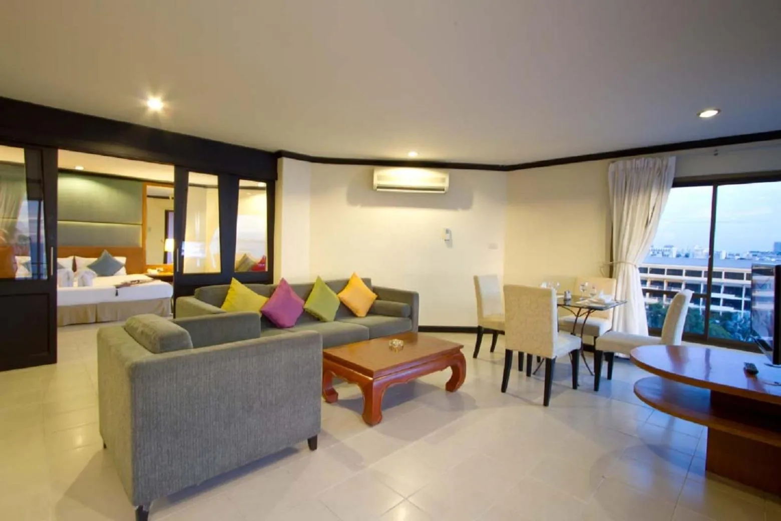 Living room in Bella Villa Metro