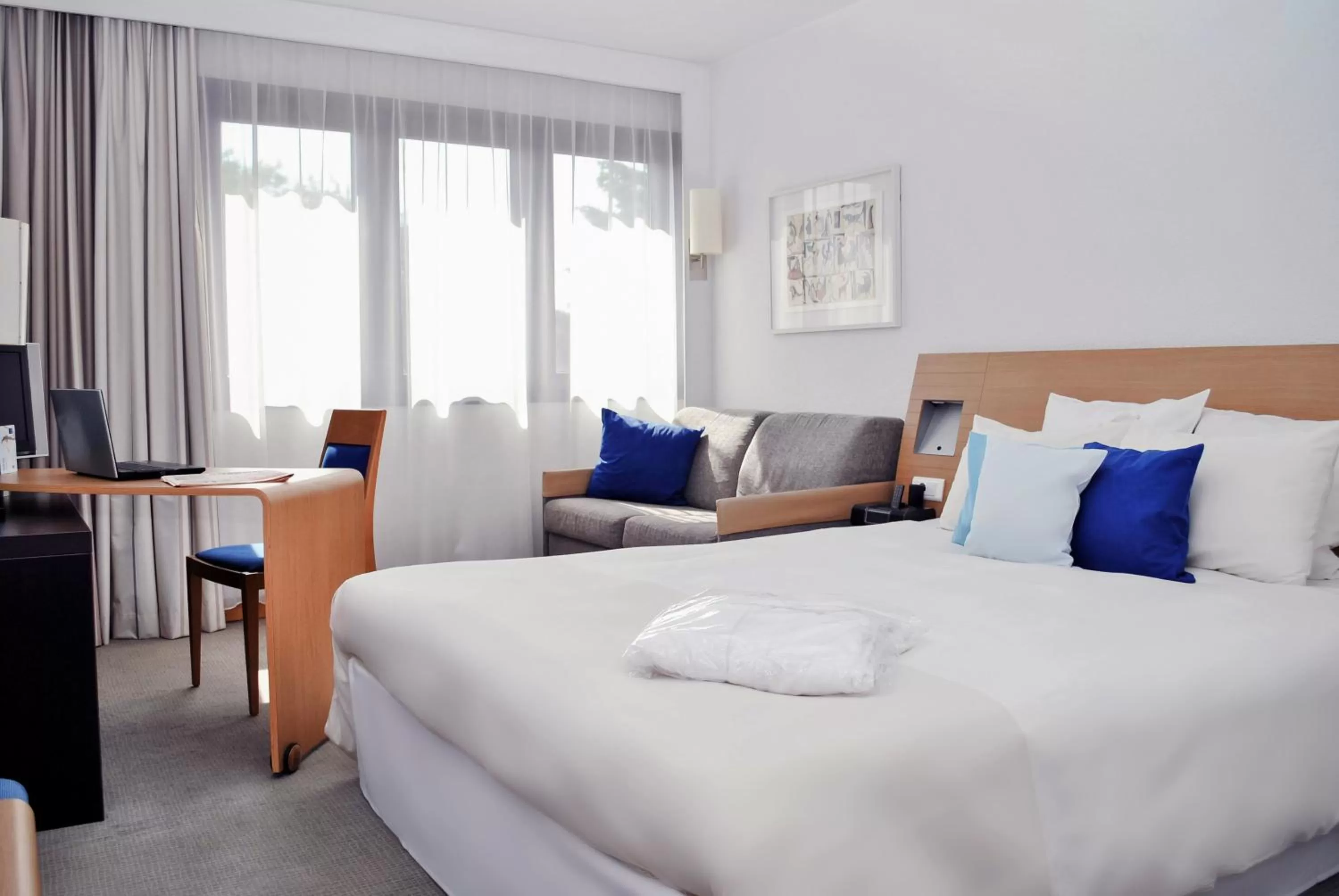 Bed in Novotel Pau Pyrénées