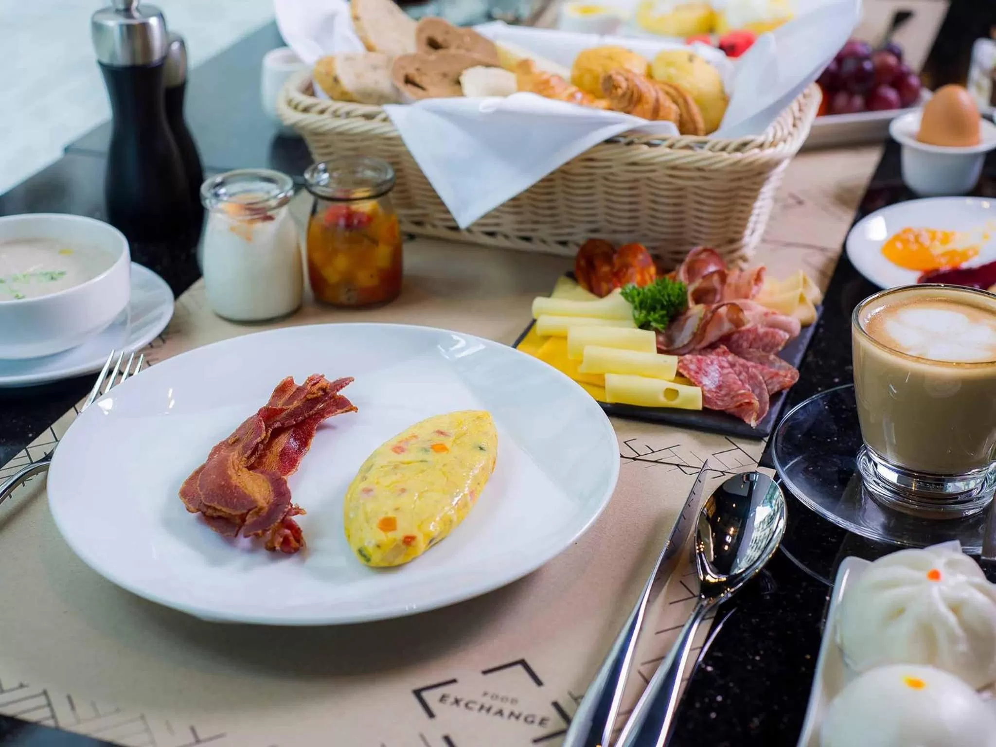 Breakfast in Novotel Bangkok Sukhumvit 4