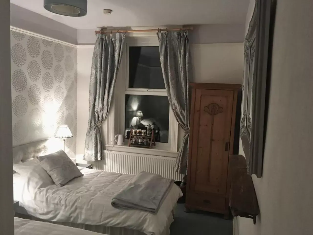 Deluxe Twin Room - single occupancy in Craiglands Bed and Breakfast, Grassington Deluxe Twin Room - single occupancy in Craiglands Bed and Breakfast, Grassington