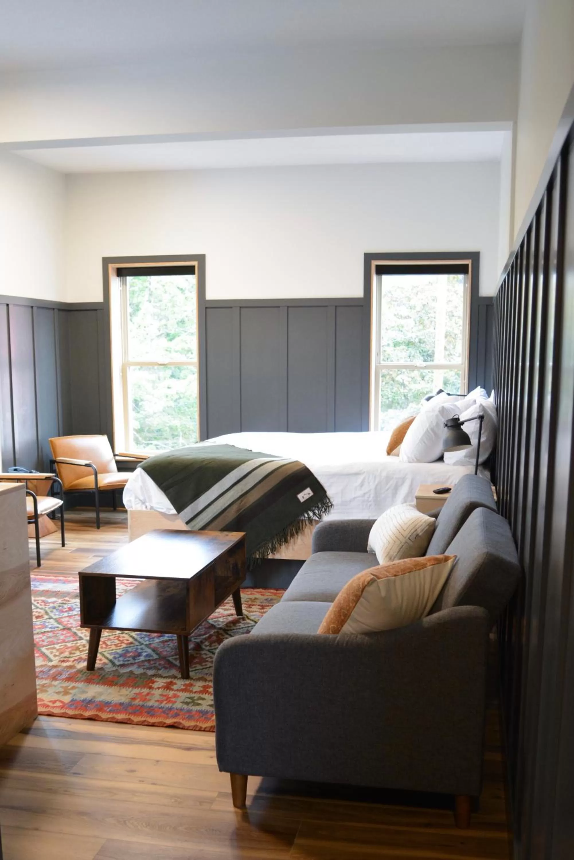 Bed in The Flying Steamshovel Inn