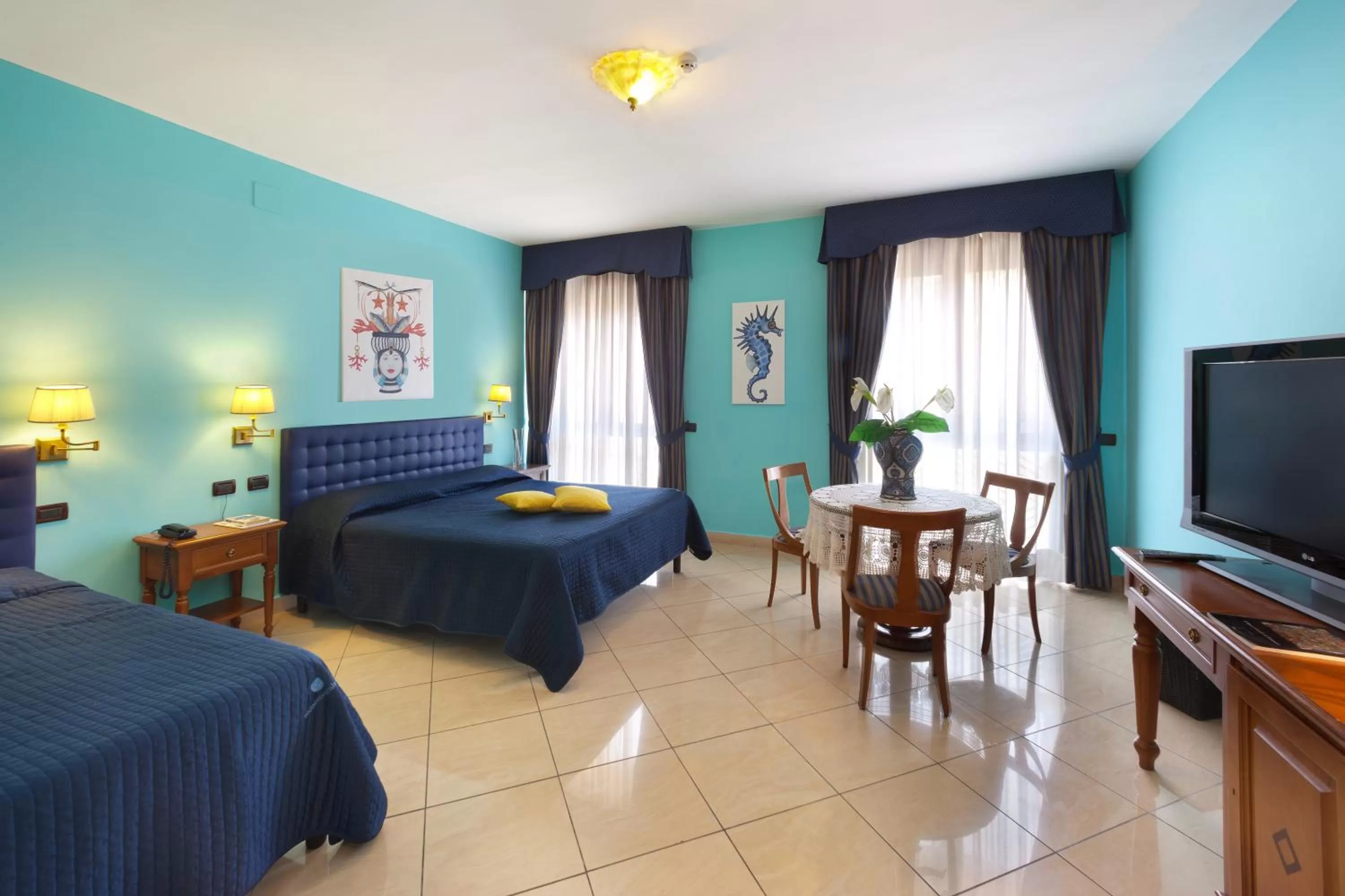 Bedroom, Bed in Ulisse Deluxe Hostel