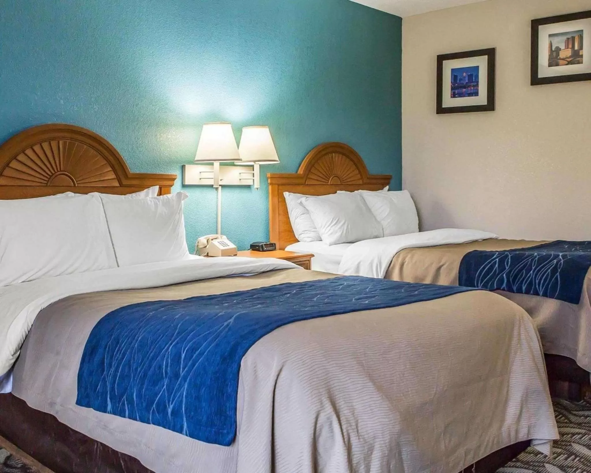 Photo of the whole room, Bed in Quality Inn & Suites Circleville