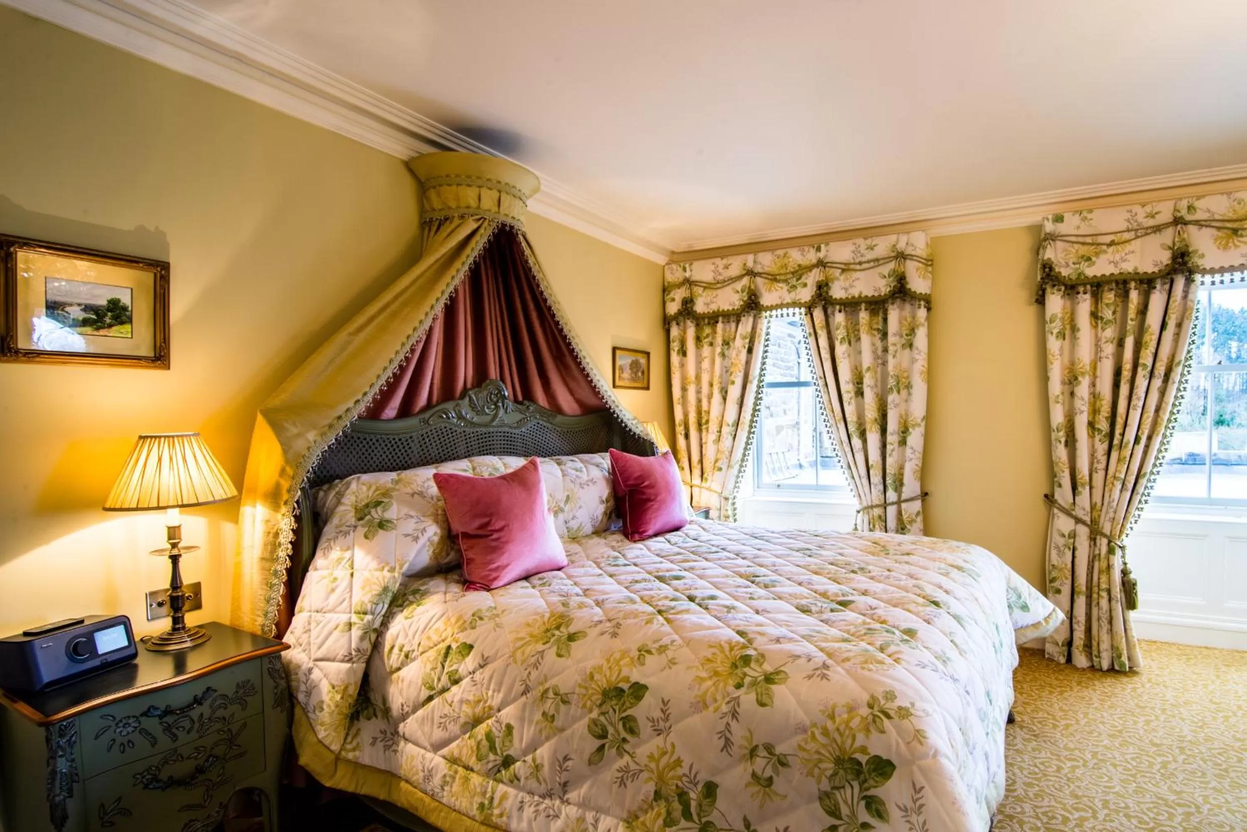 Photo of the whole room, Bed in Crossbasket Castle, Hotel & Restaurant