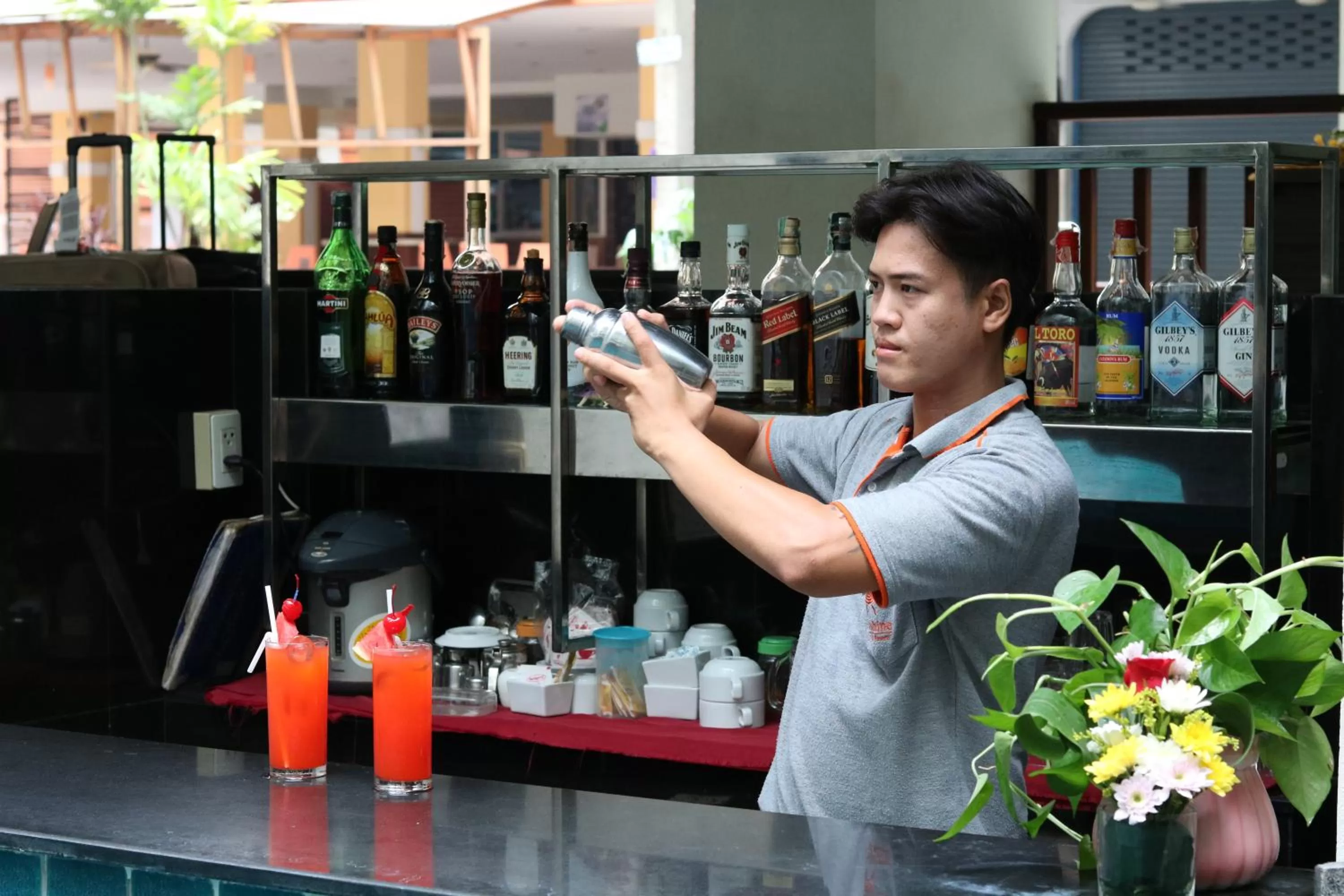 Lounge or bar in Sunshine Hotel & Residences