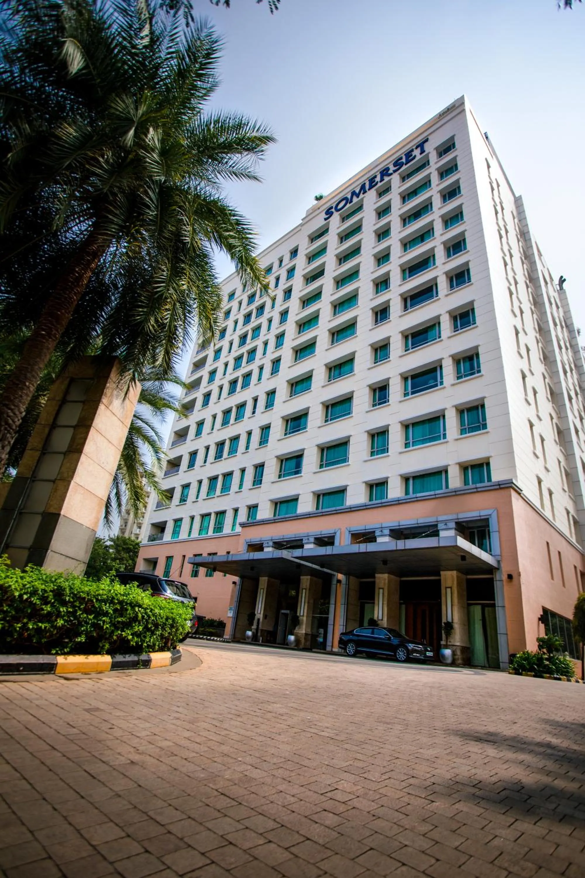 Facade/entrance in Somerset Greenways Chennai