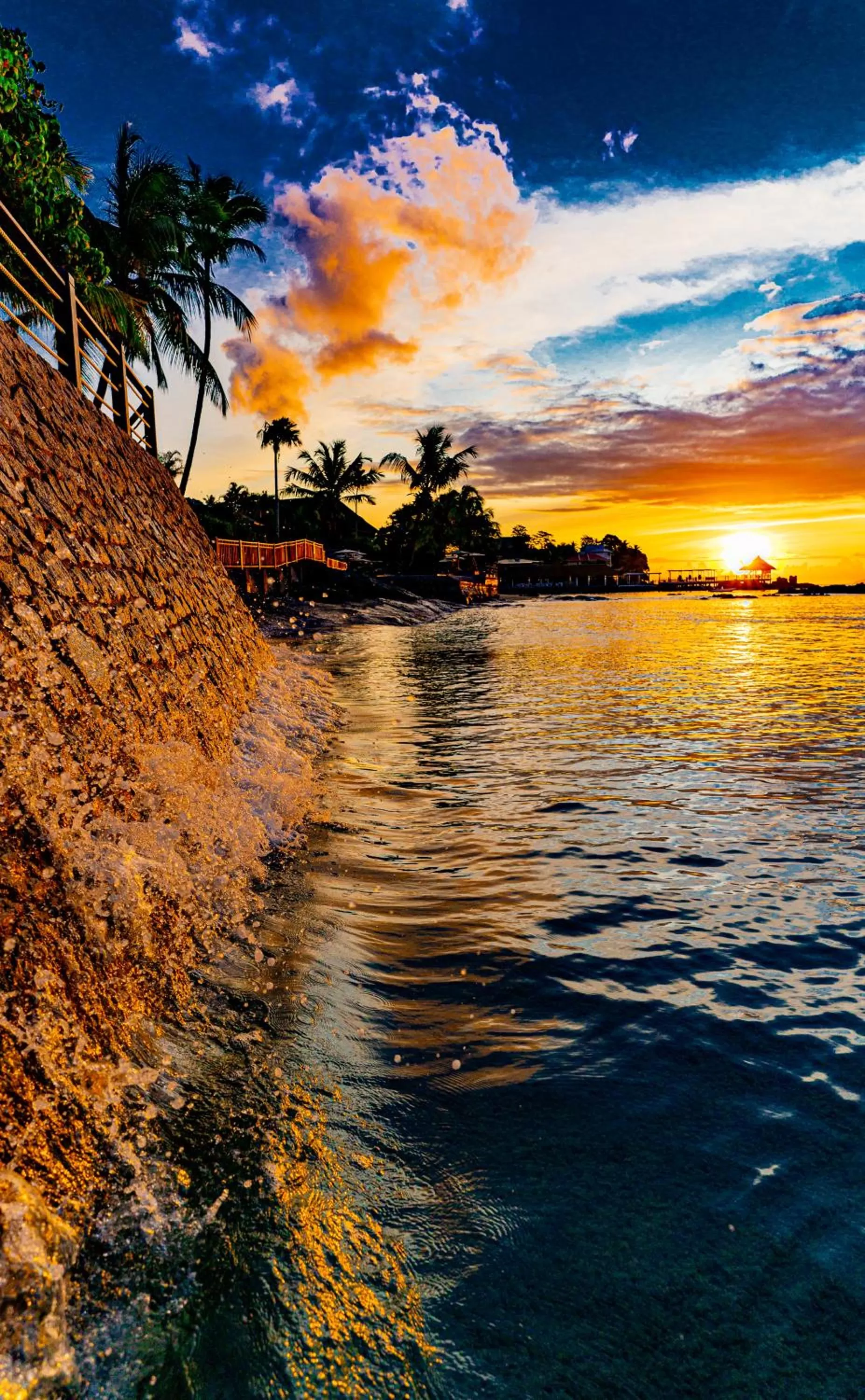 Sea view in Fisherman's Cove Resort - closed for complete renovation - Visit our sister property STORY Seychelles for your stay