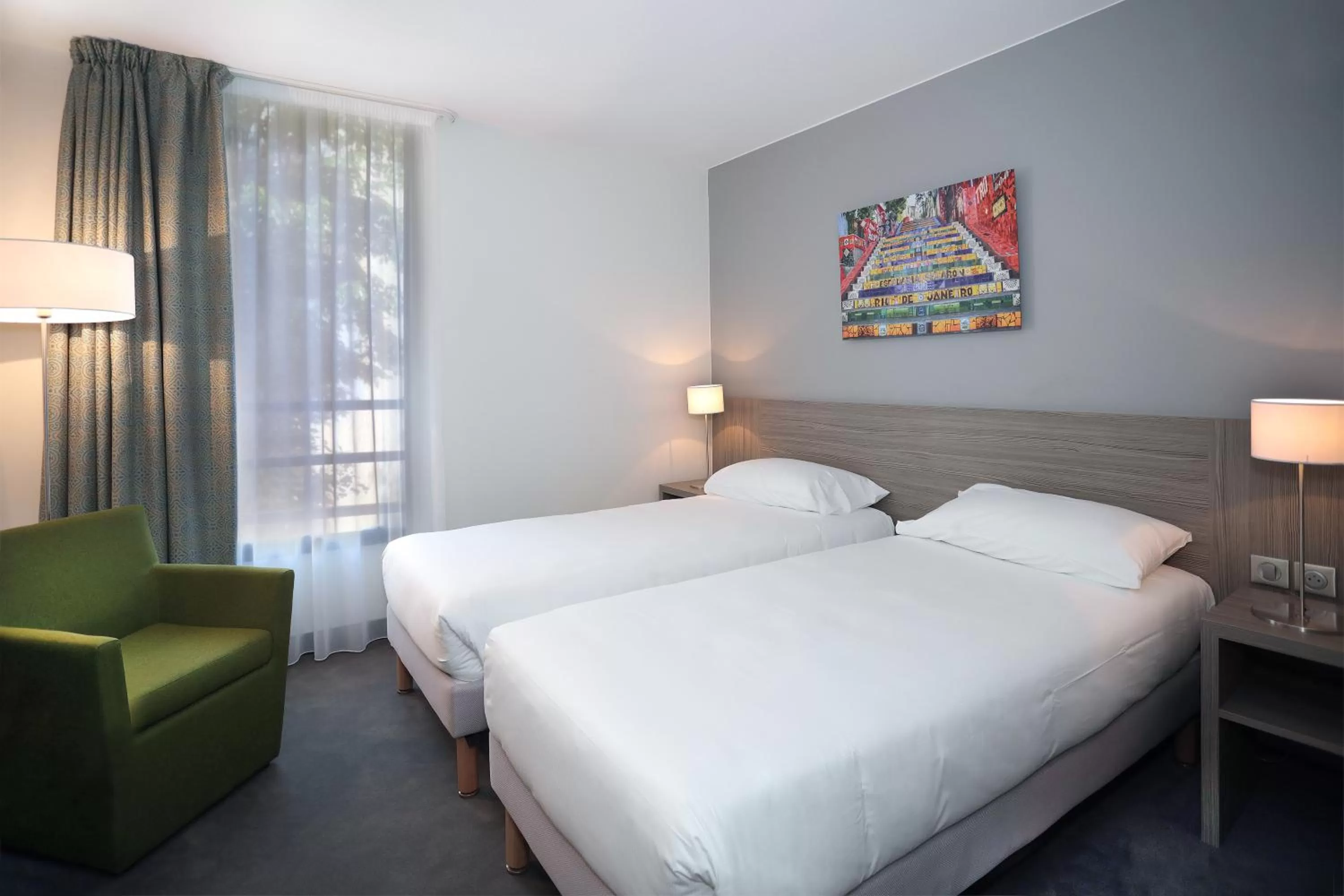 Bedroom, Bed in Best Western Linko Aubagne