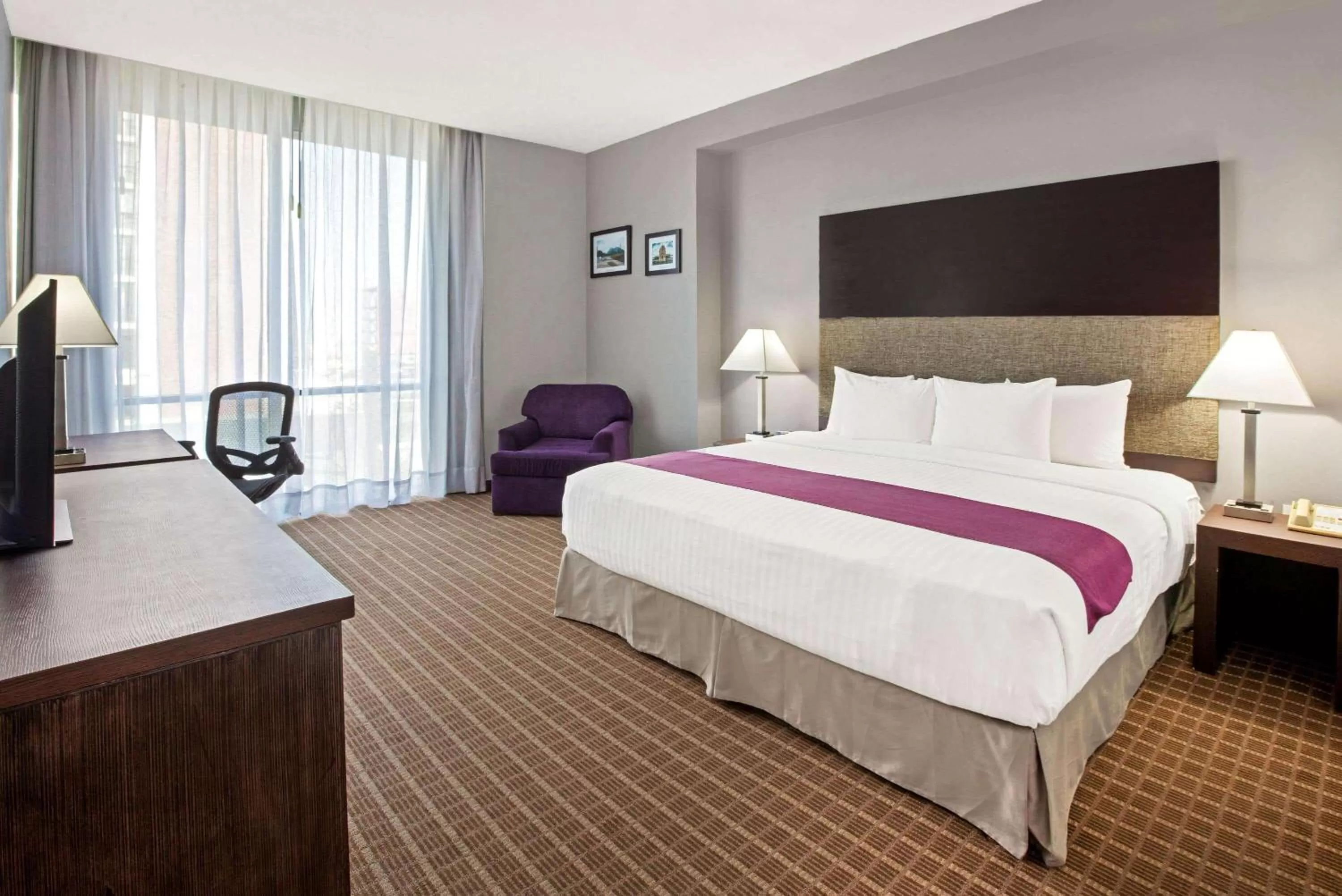 Photo of the whole room, Bed in CHN Hotel Monterrey Centro, Trademark Collection by Wyndham