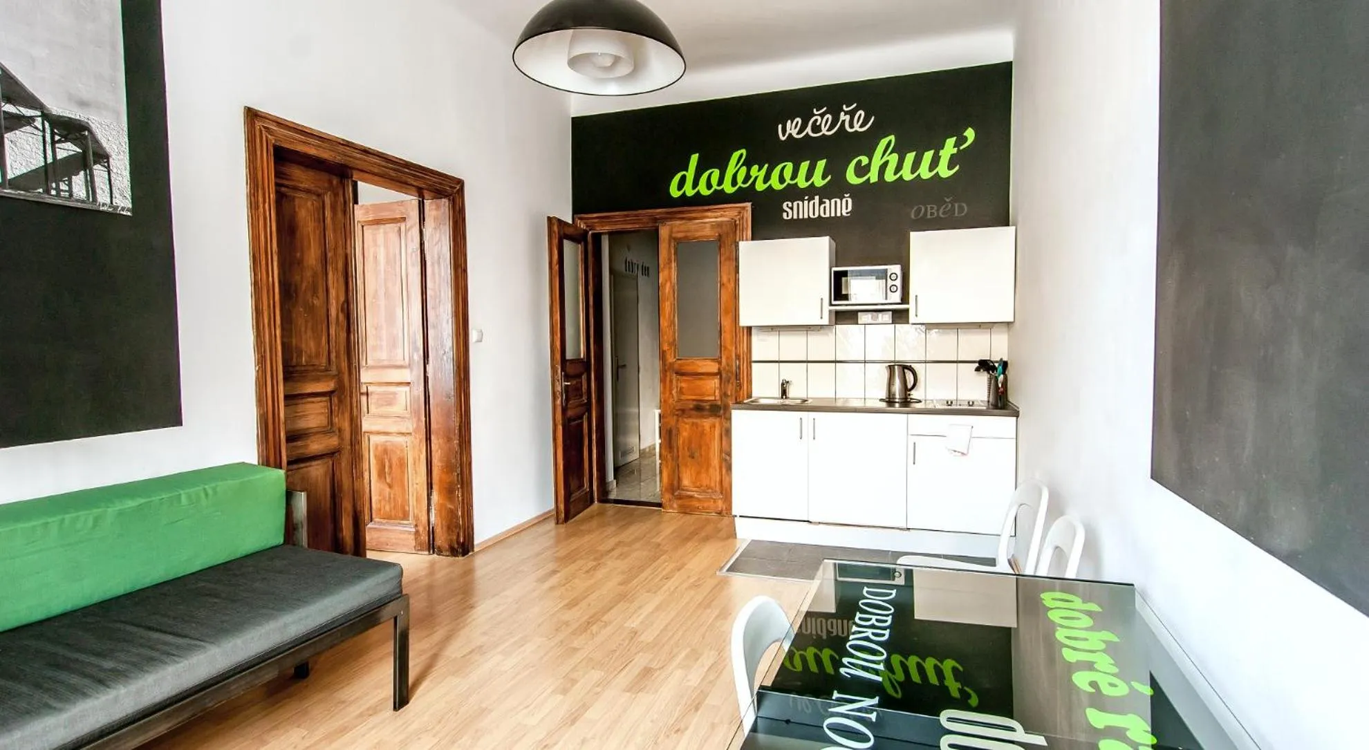 Kitchen or kitchenette in Czech Inn