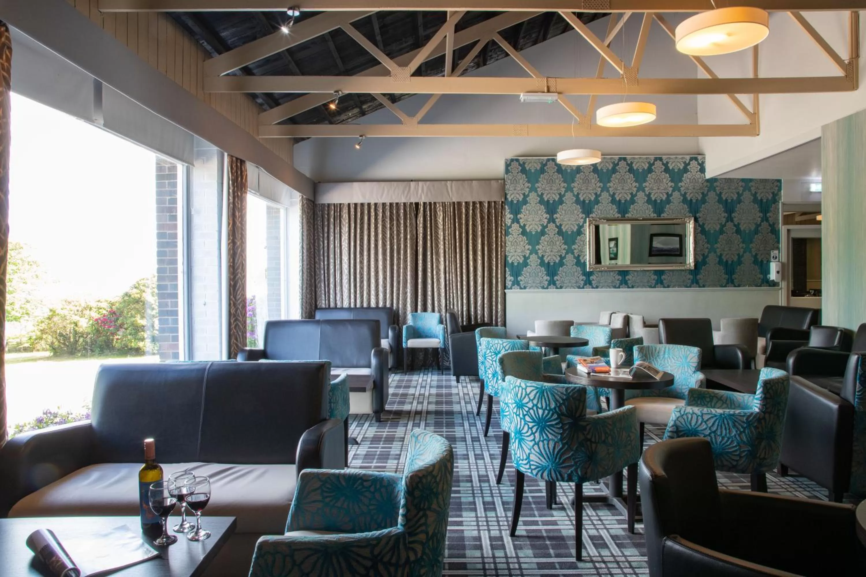 Lounge or bar in The Caledonian Hotel