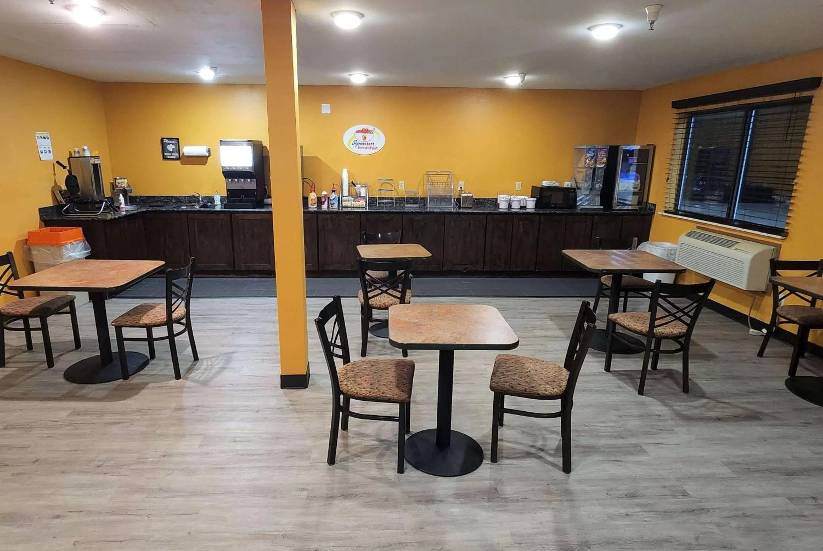 Breakfast in Super 8 by Wyndham Rawlins Wyoming