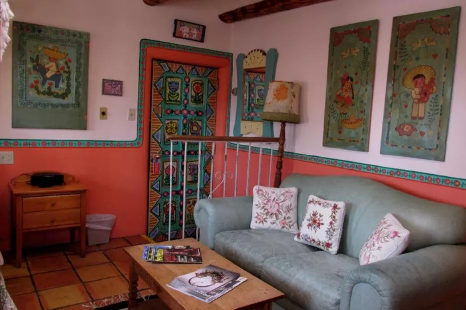 Seating Area in La Dona Luz Inn an Historic B&B