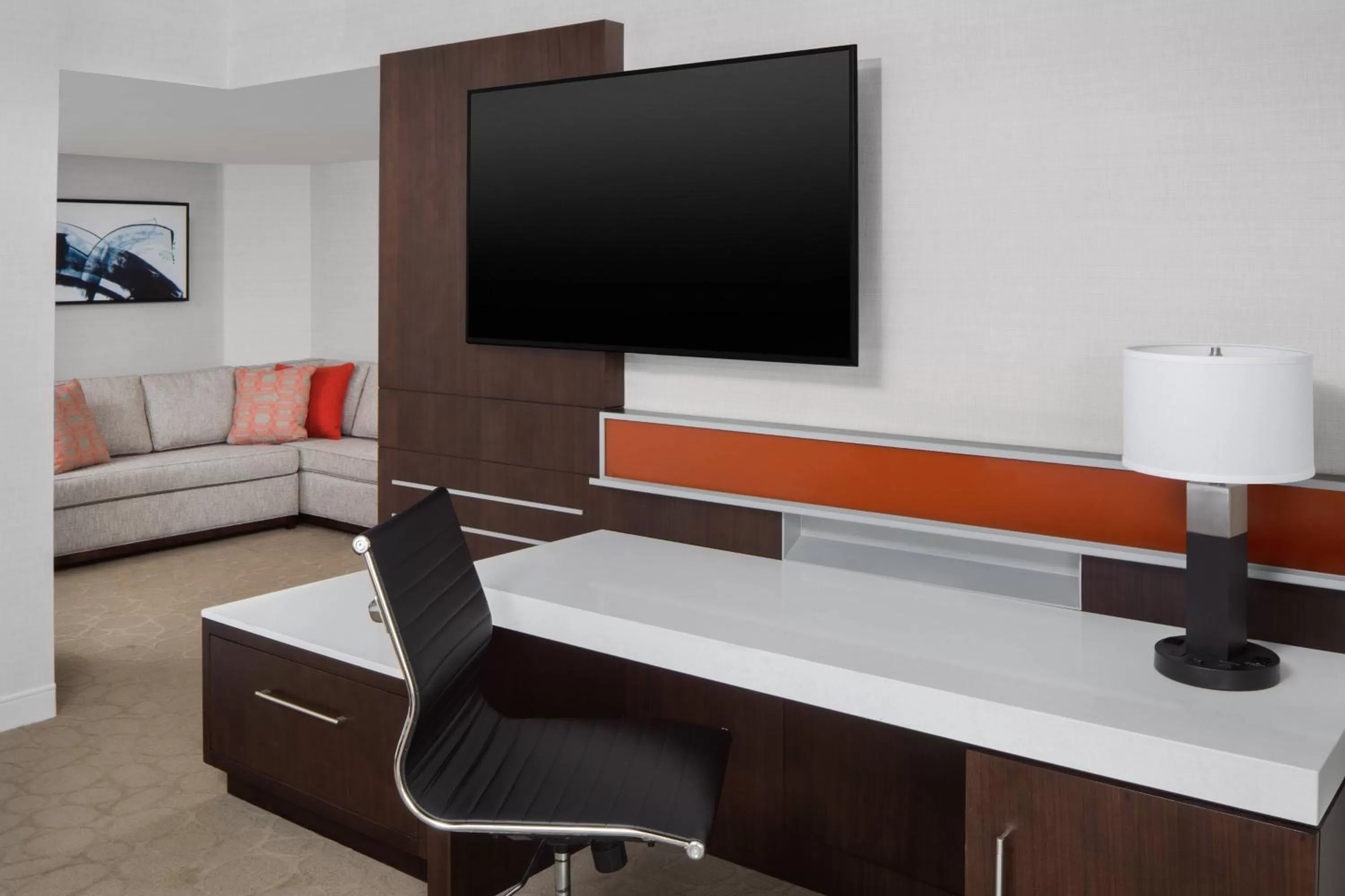 Bedroom in Delta Hotels by Marriott Philadelphia Airport