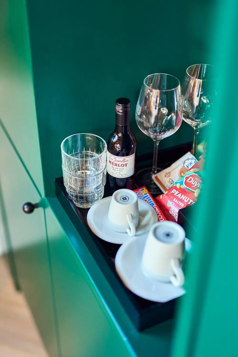 Food and drinks in The Yard hotel Zuidkade