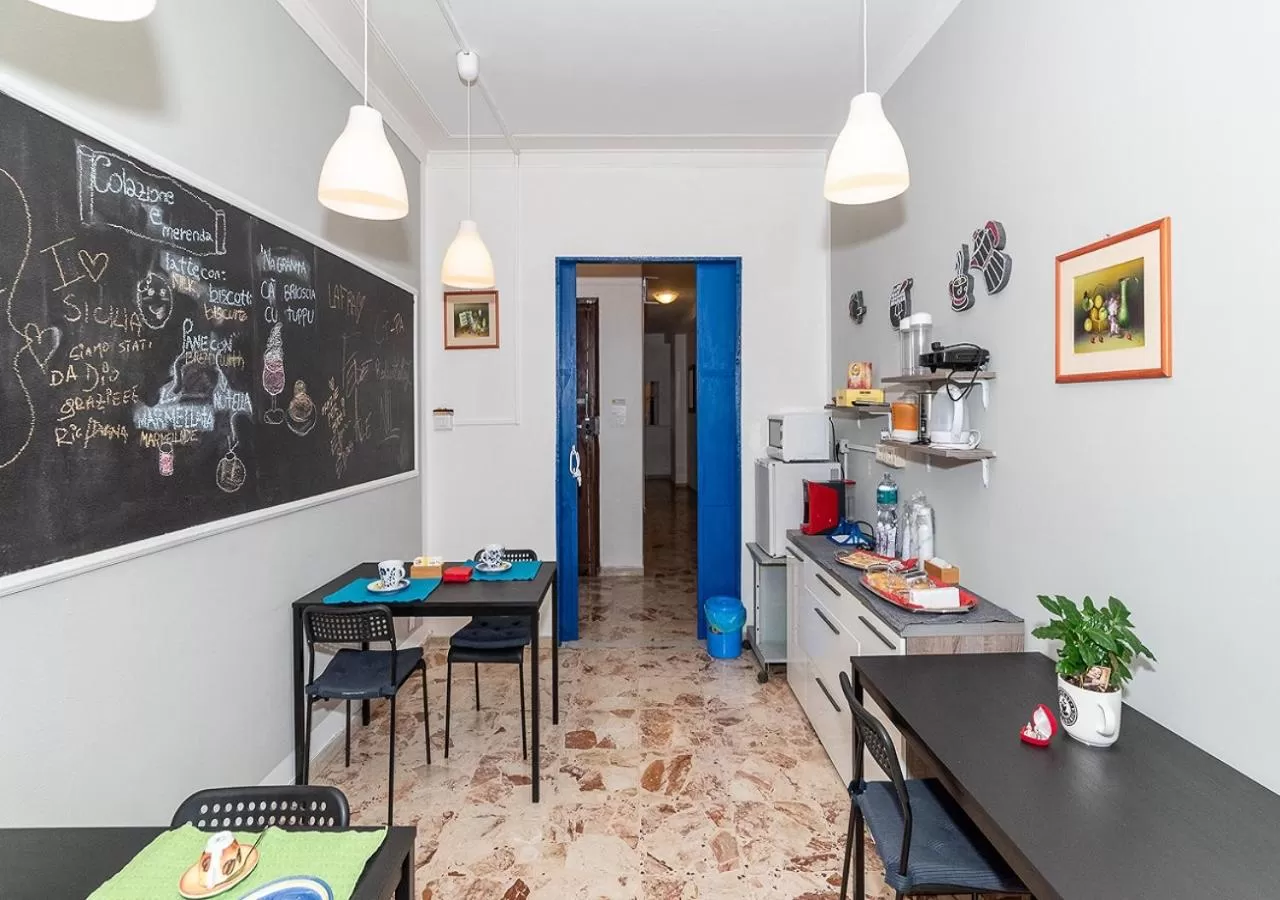 Communal lounge/ TV room in Bed & Breakfast Firenze