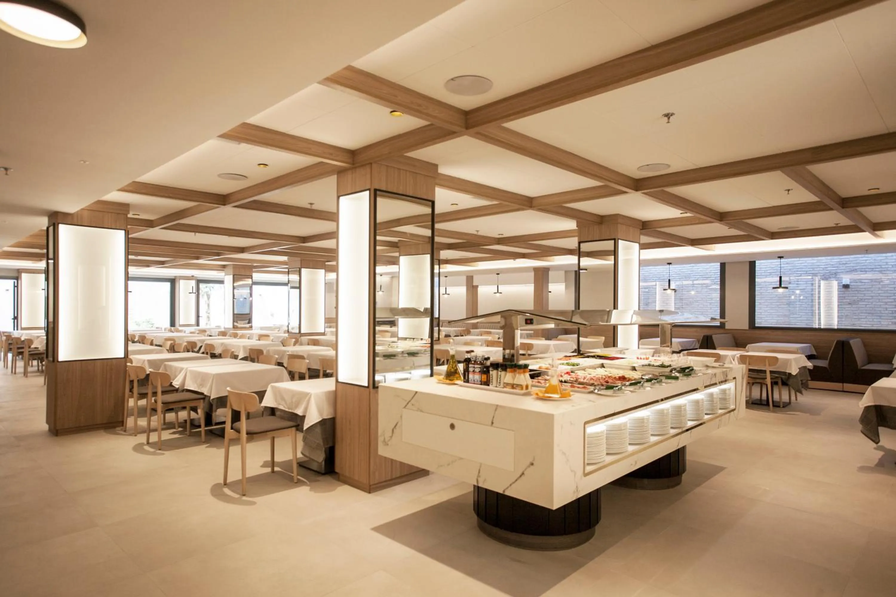 Restaurant/places to eat in Hotel Presidente 4 sup