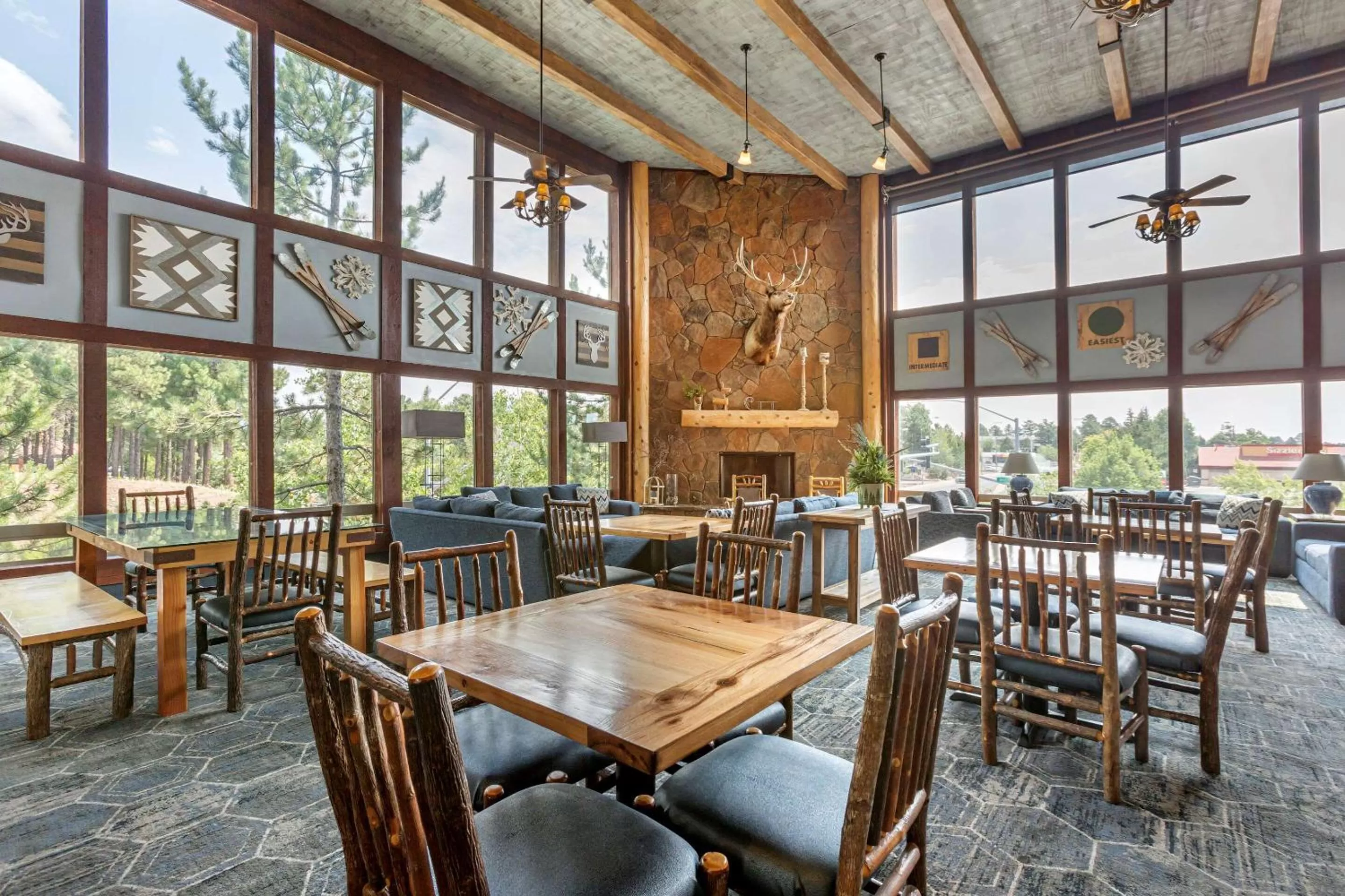 Restaurant/places to eat in Comfort Inn Flagstaff South I-17