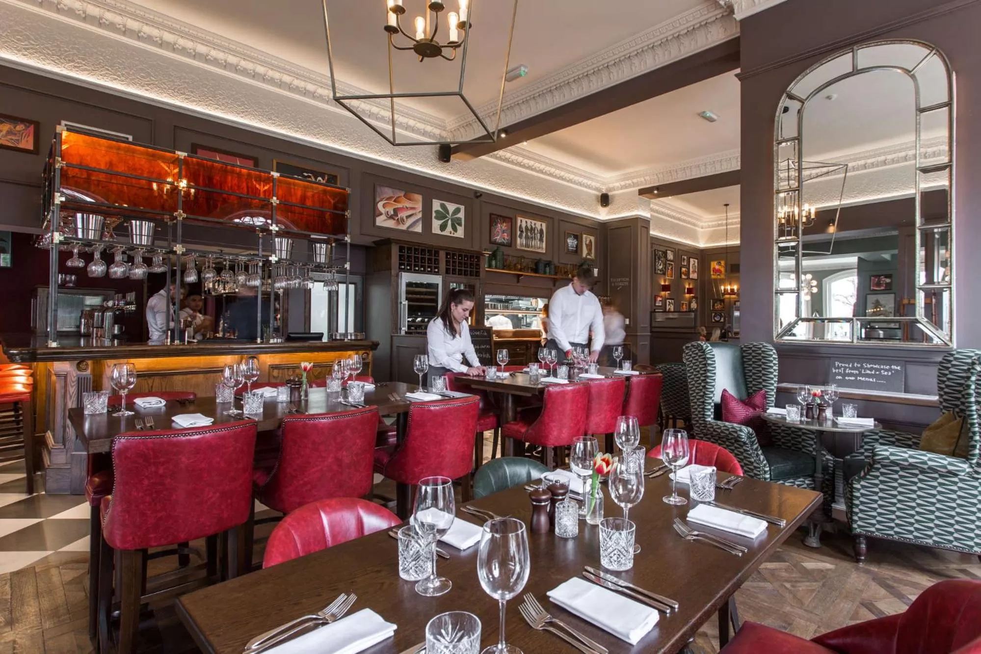 Restaurant/places to eat in The Park Hotel