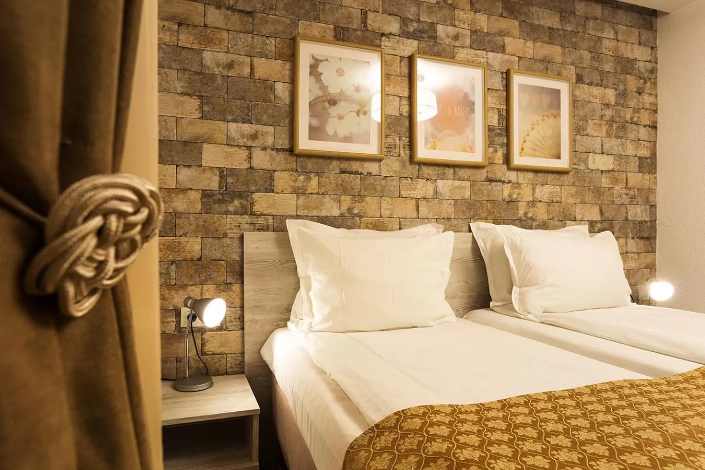 Bed in Sofia Place Hotel by HMG