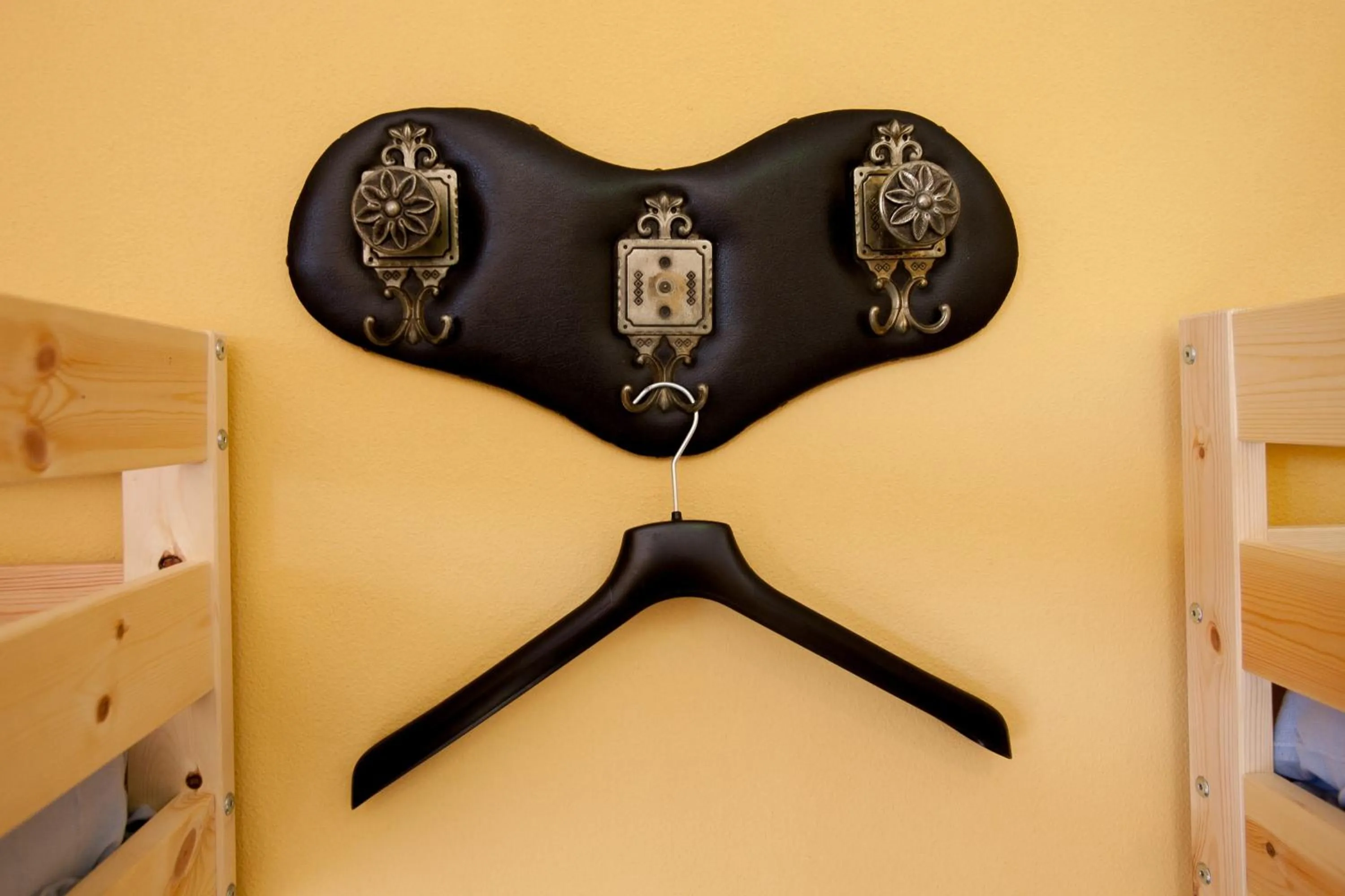 Decorative detail in Ericeira Chill Hill Hostel & Private Rooms - Peach Garden