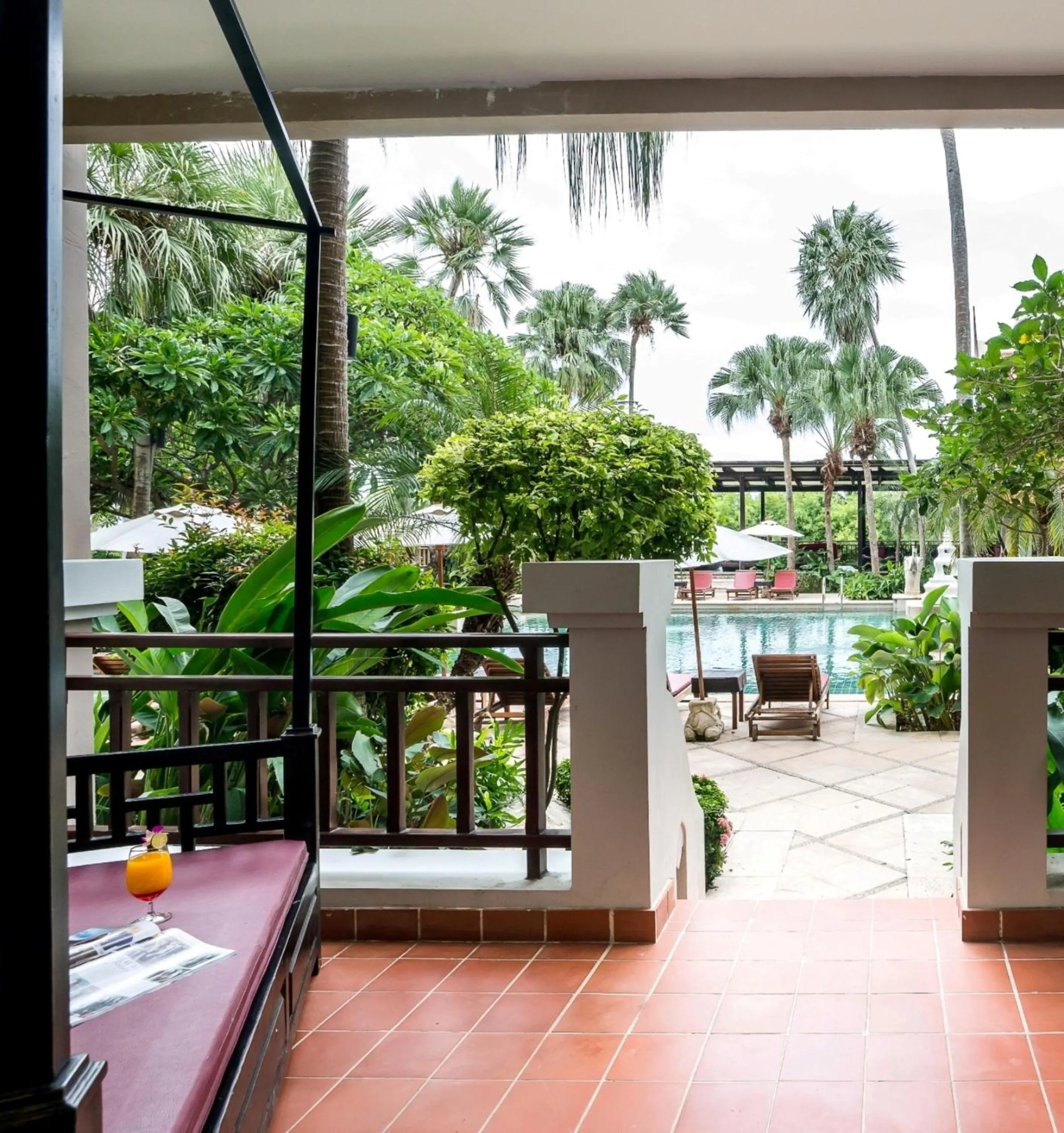 Day in Dor-Shada Resort By The Sea