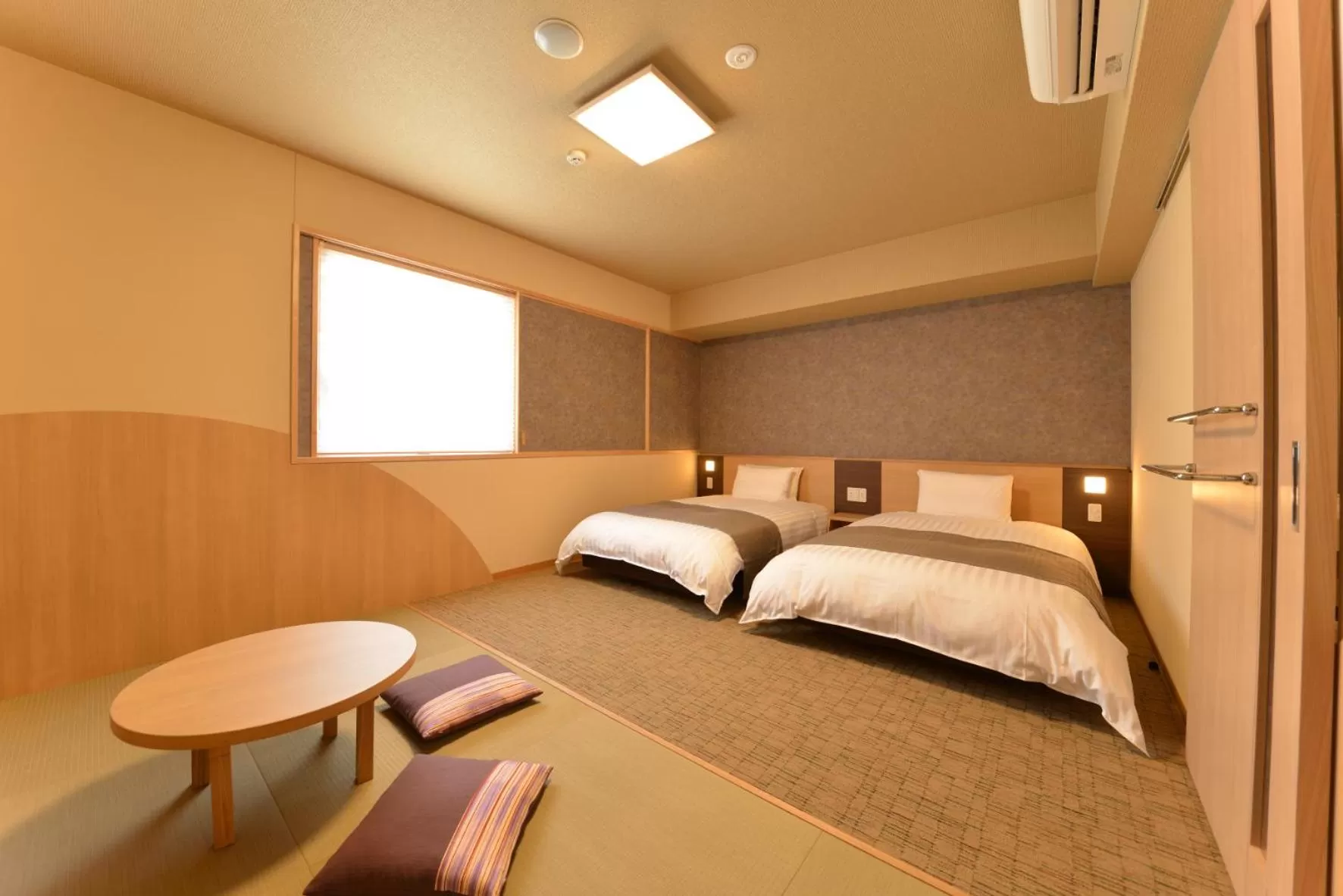 Twin Room with Tatami Area and Shower - Non Smoking in Dormy Inn Takamatsu Chuo Koenmae Natural Hot Spring