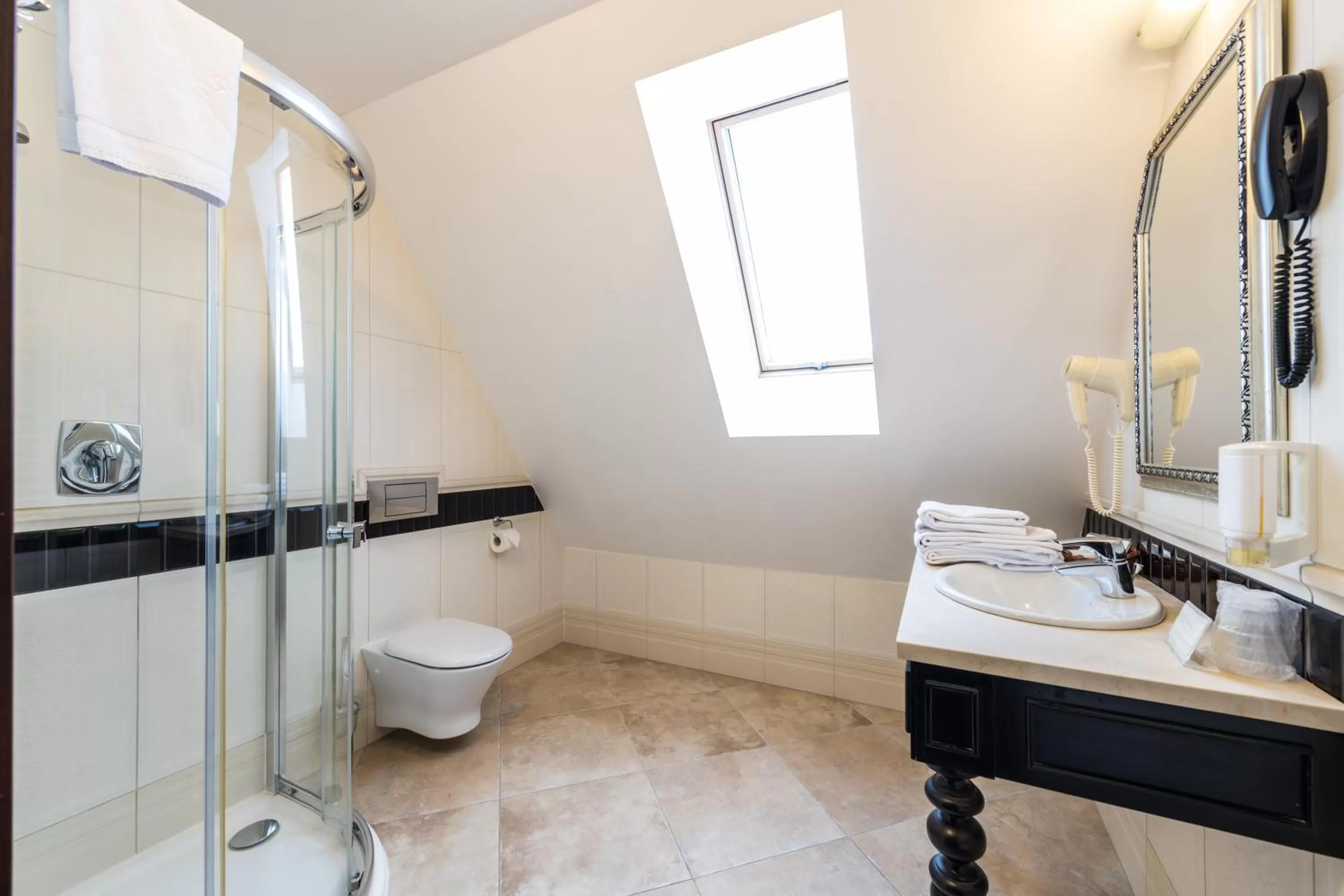 Shower in Hotel St. Bruno