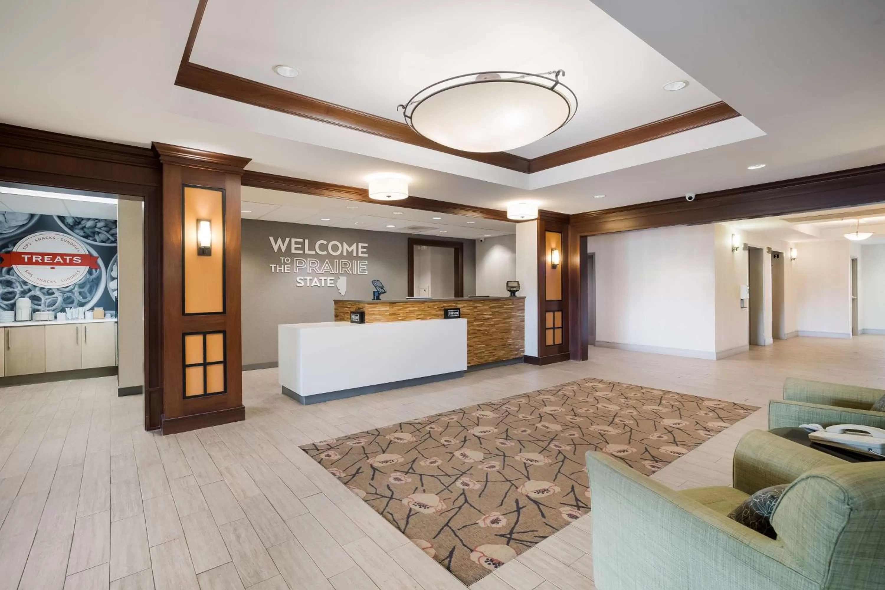Lobby or reception in Hampton Inn McHenry