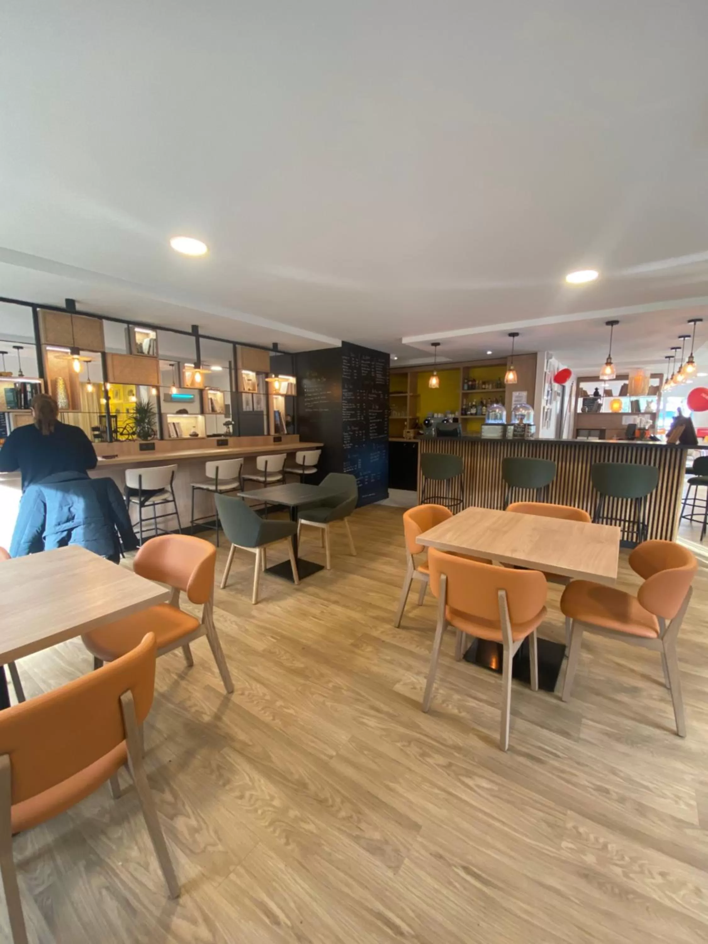 Restaurant/places to eat in Campanile Nantes ~ Rezé Aéroport