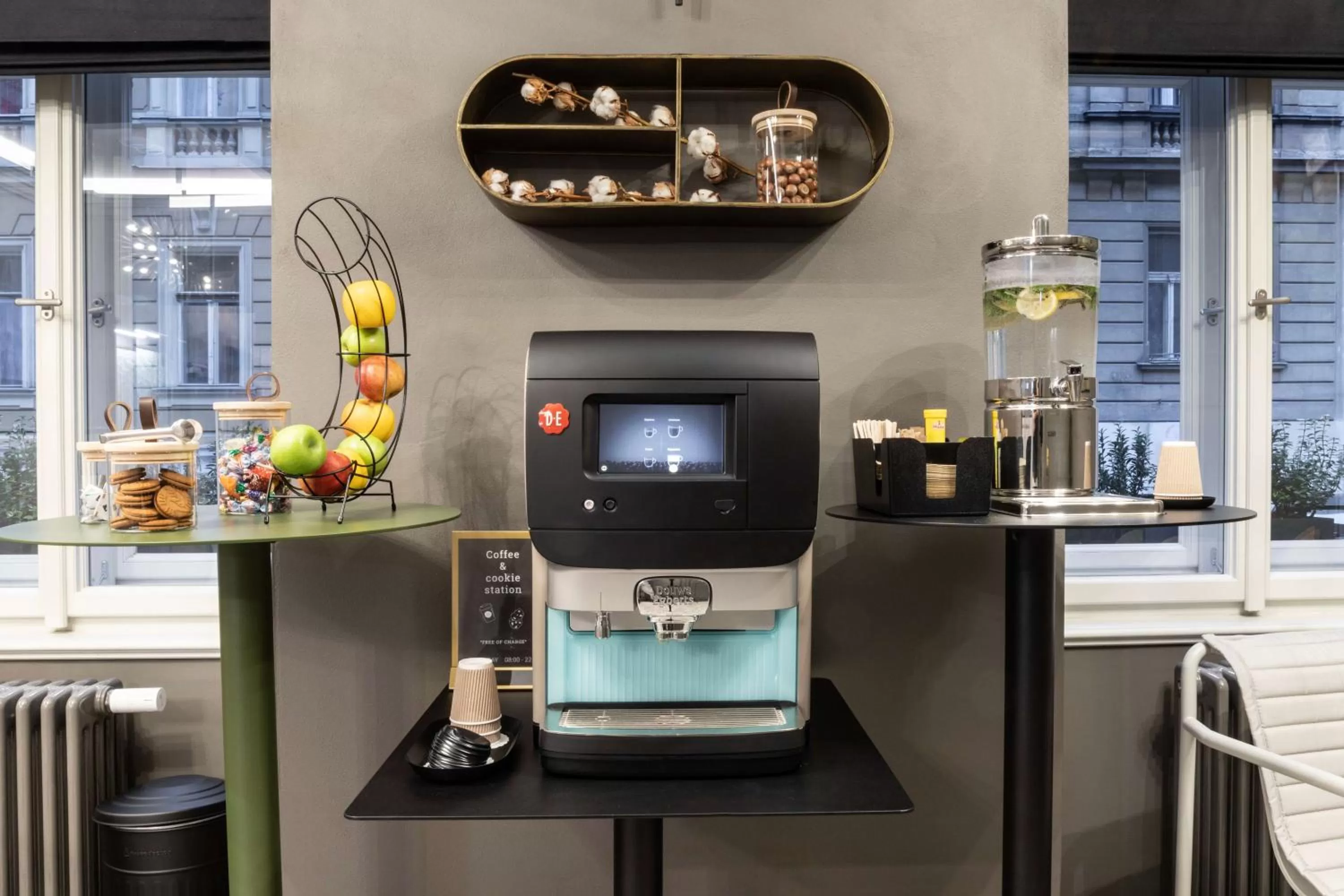 Coffee/tea facilities in The Viaduct - Suites & More