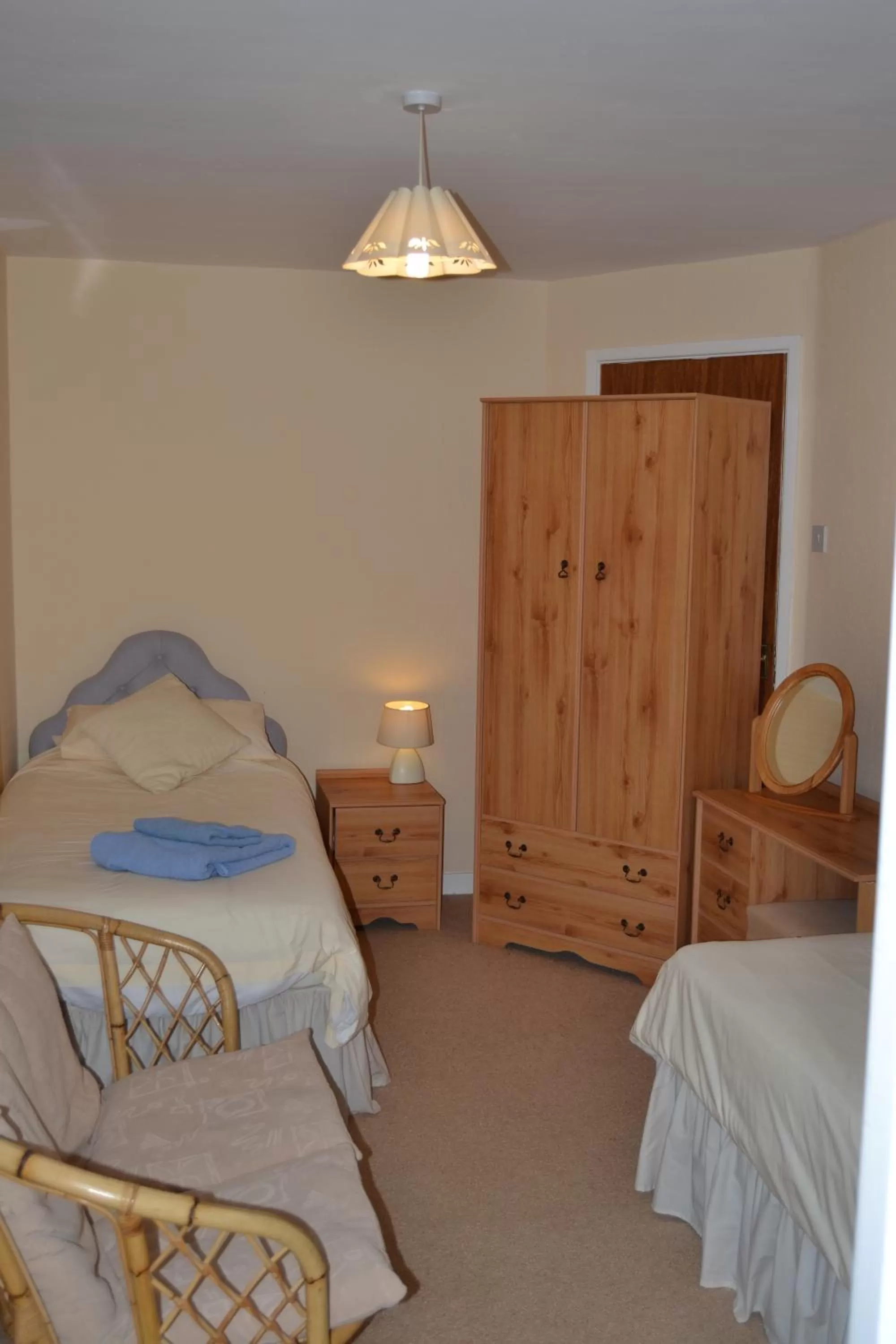 Bedroom, Bed in City Inn