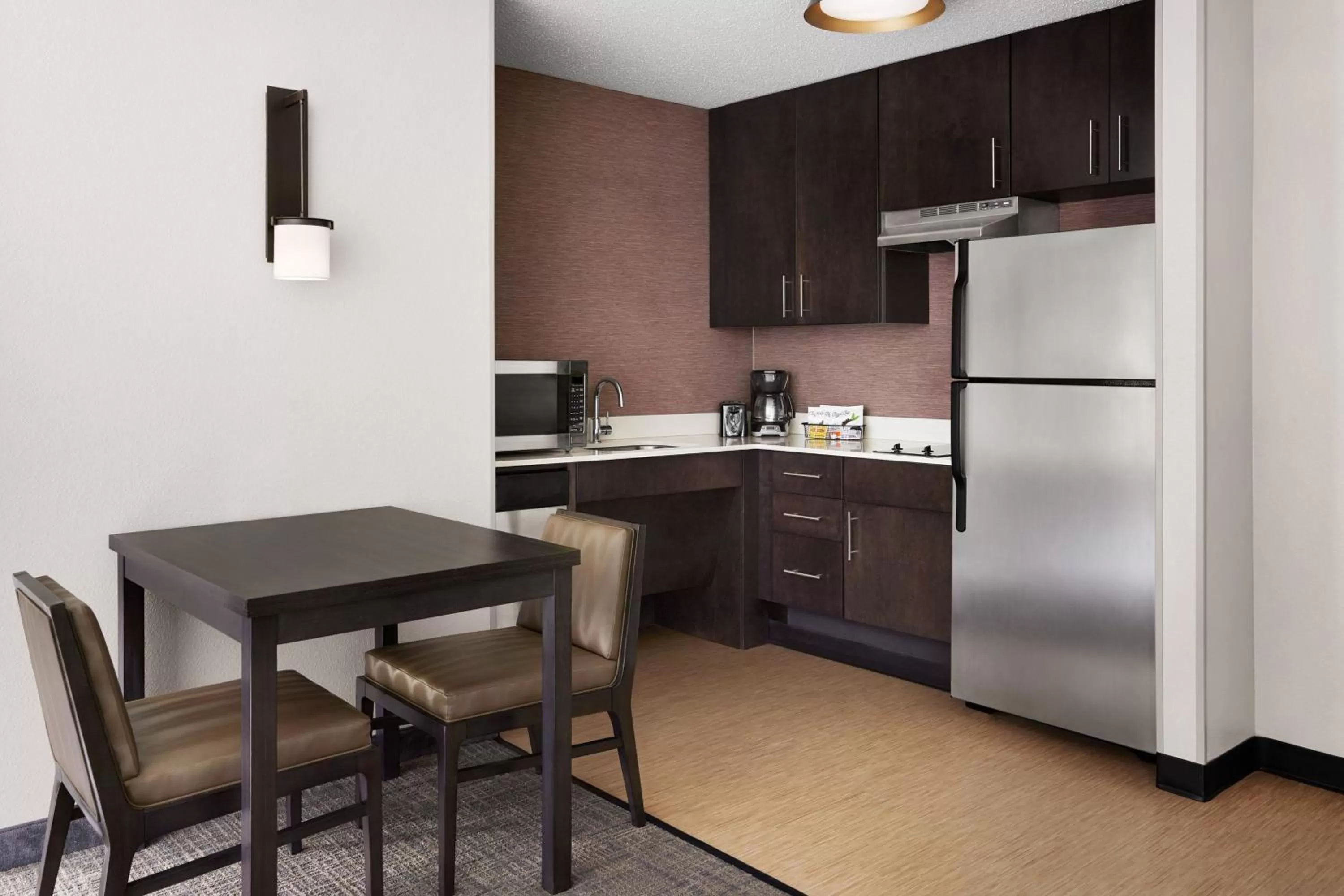 Kitchen or kitchenette in Residence Inn by Marriott Harrisburg Carlisle
