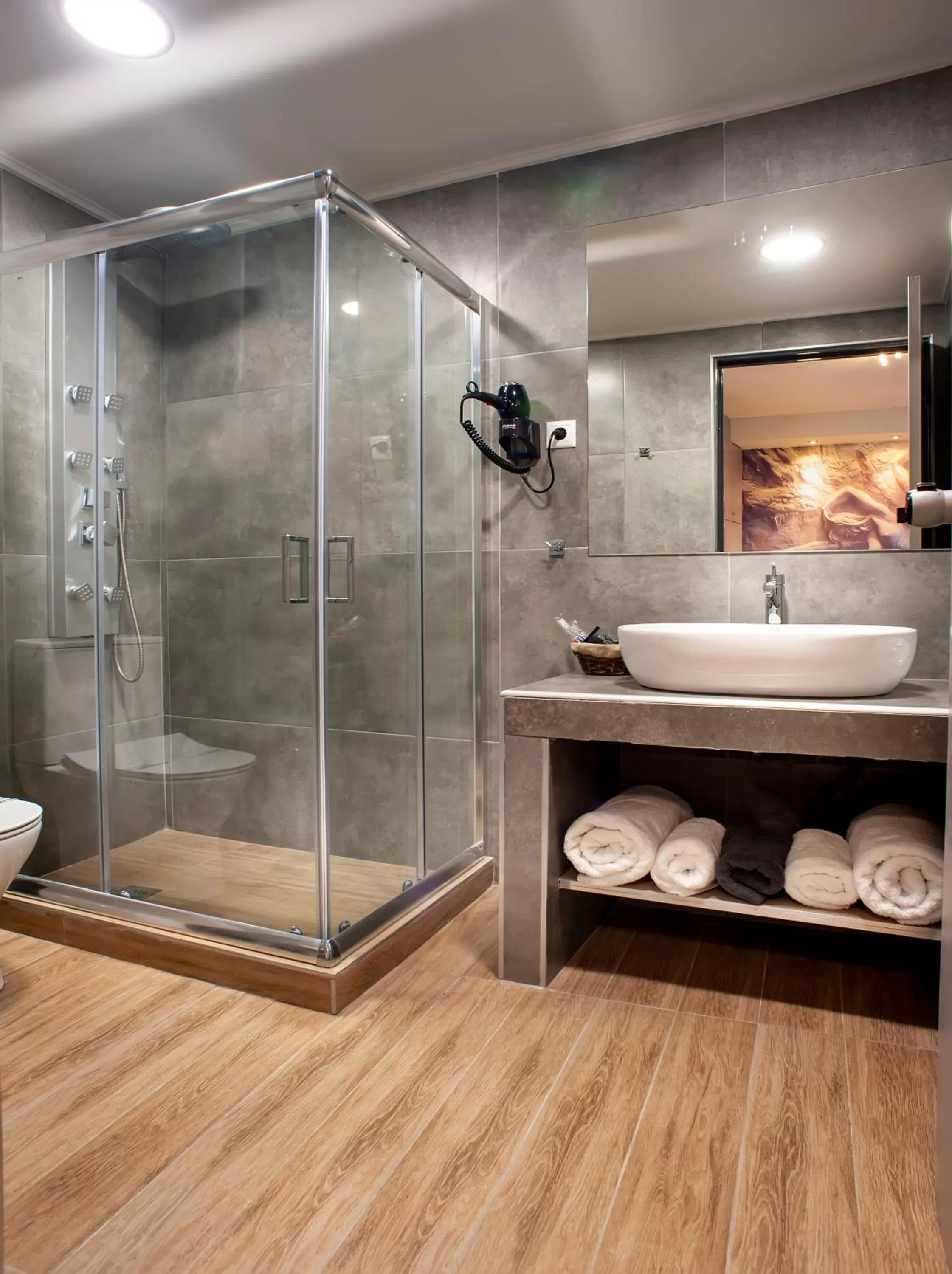 Bathroom in Pallada Athens boutique rooms & apartments