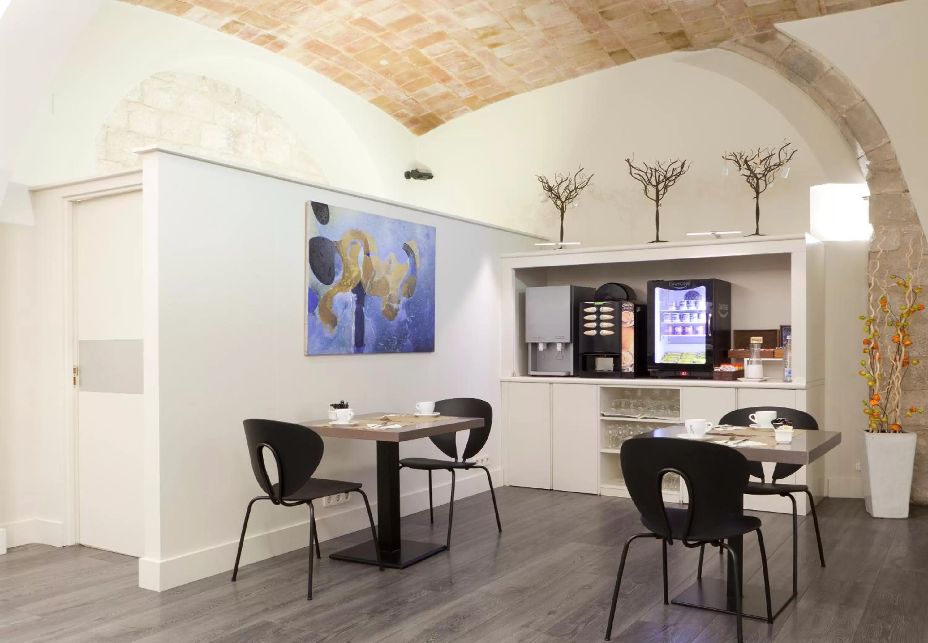 Restaurant/places to eat in Peninsular