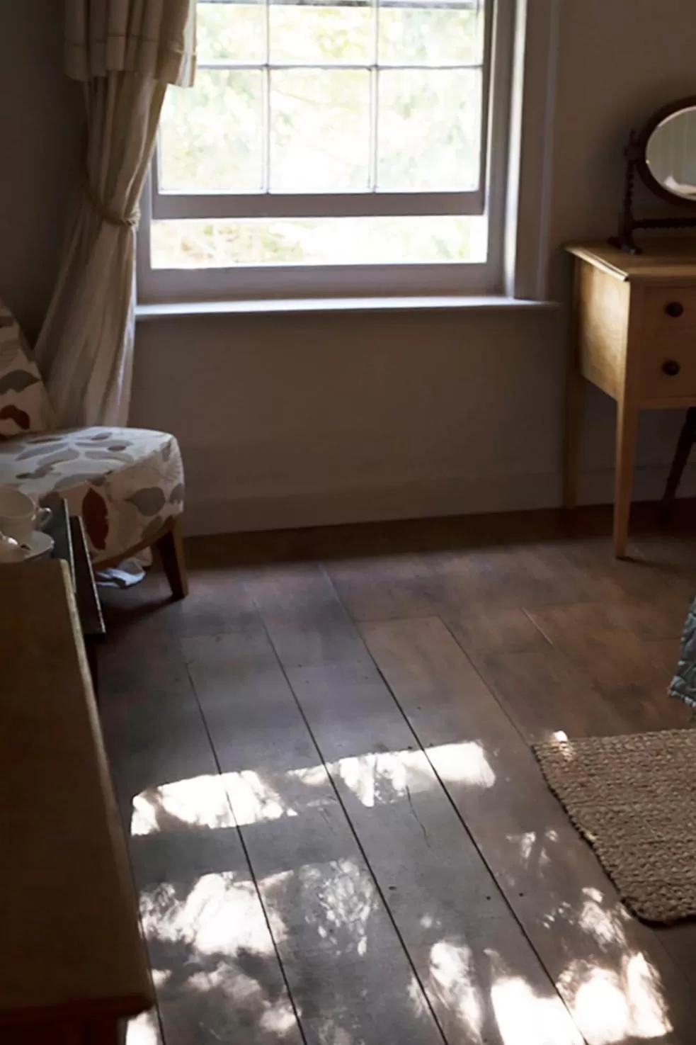 Bedroom in The Ram Inn