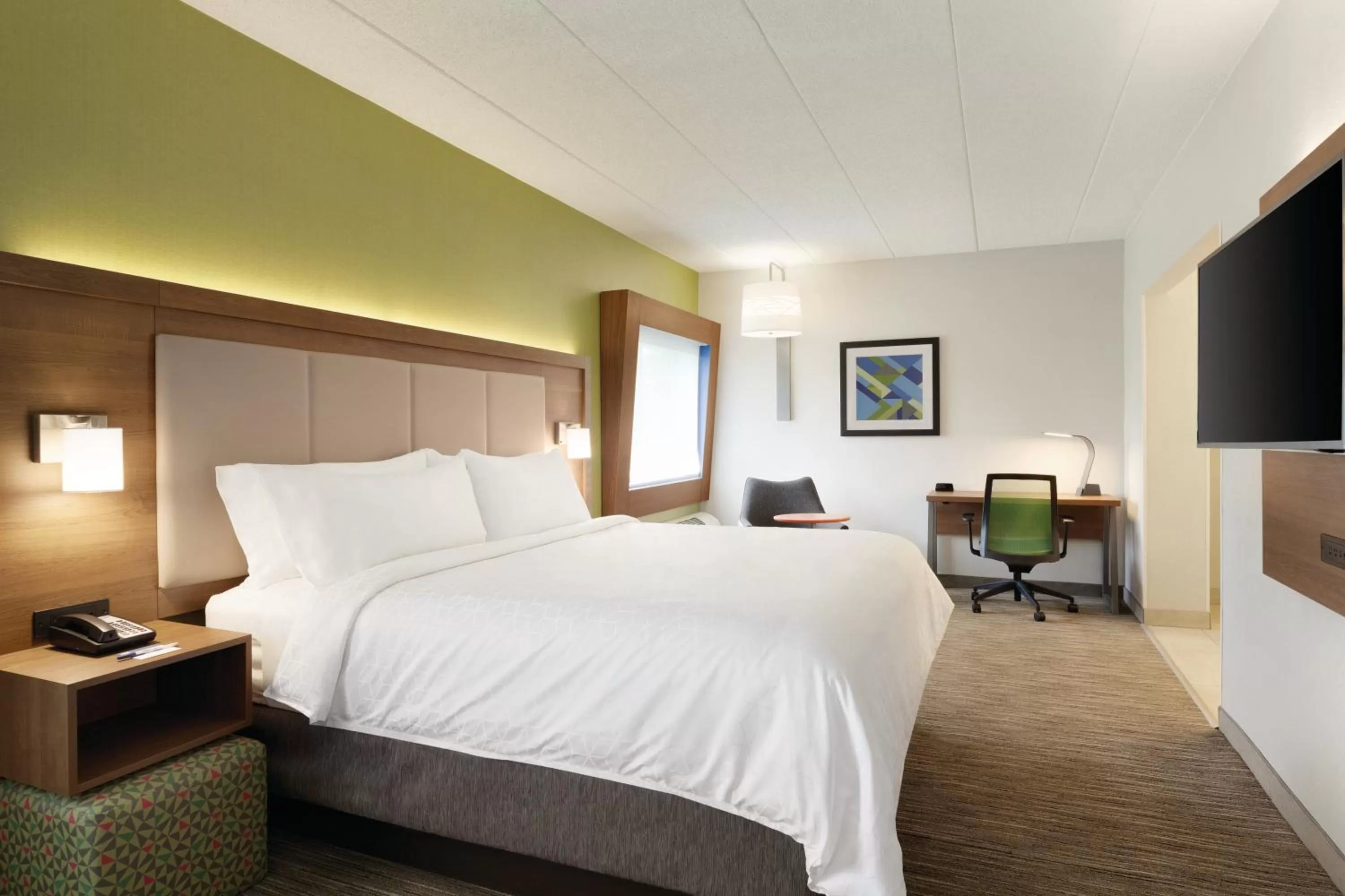 Photo of the whole room, Bed in Holiday Inn Express Hartford South - Rocky Hill by IHG