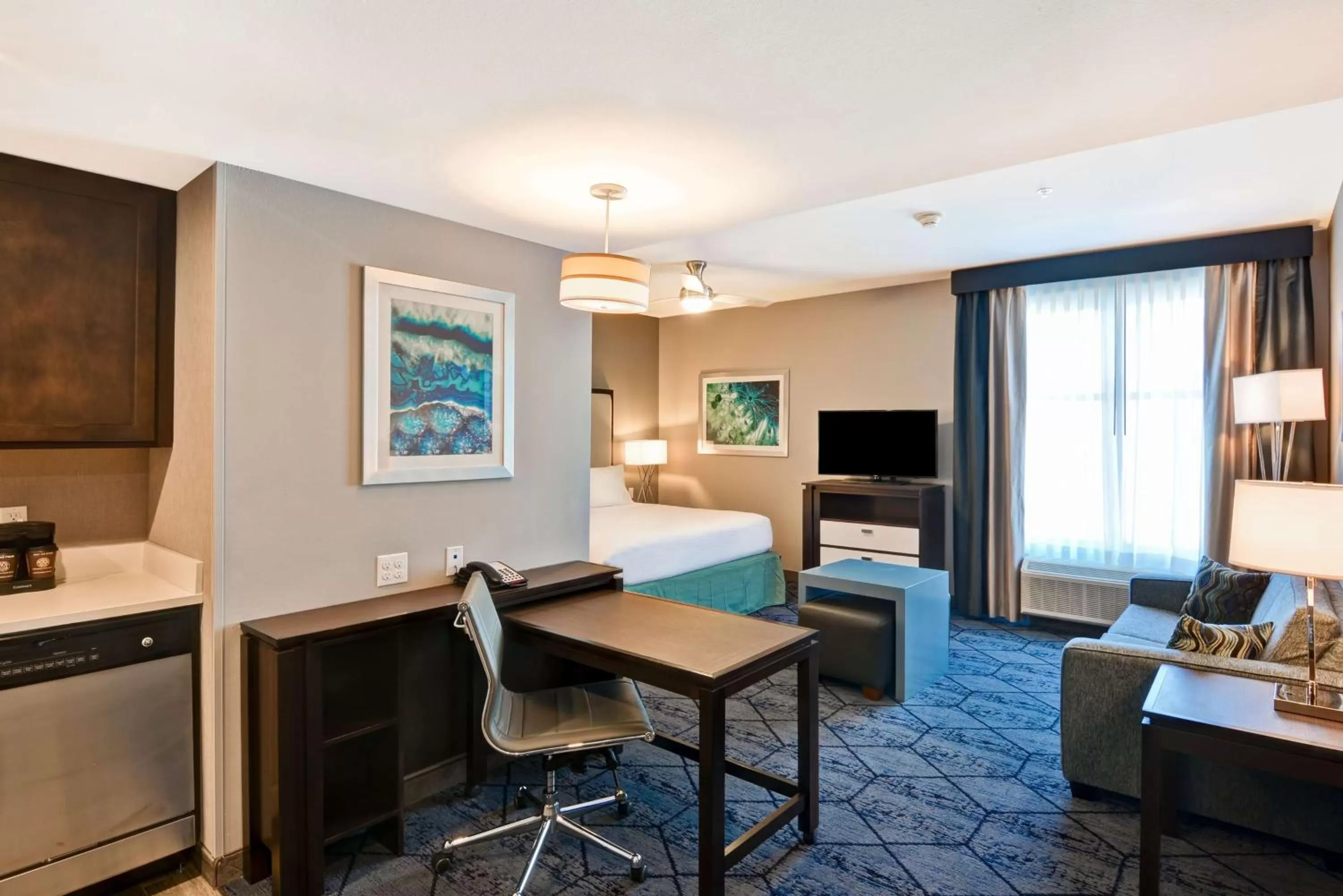 Bedroom, Bed in Homewood Suites by Hilton New Orleans Westbank