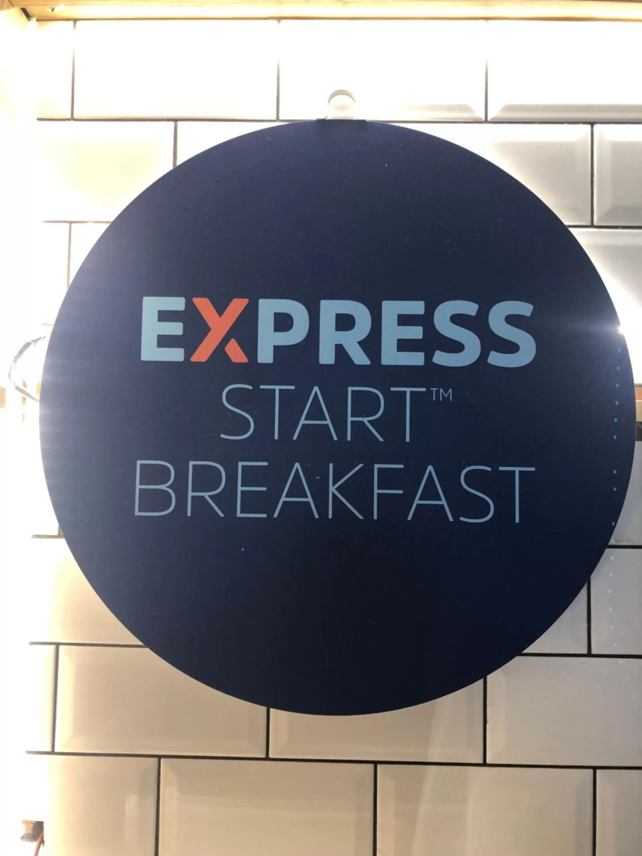 Holiday Inn Express London Victoria by IHG