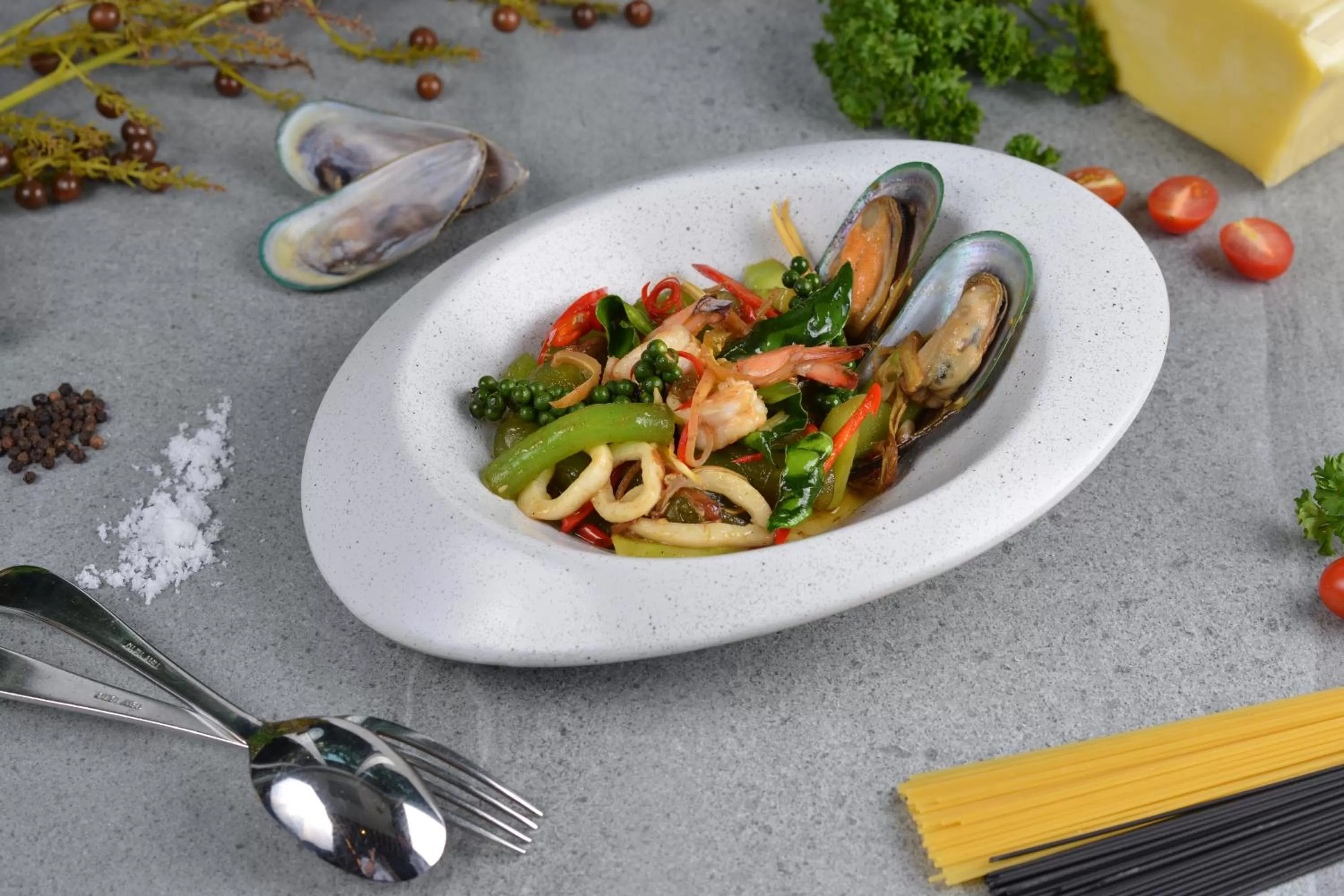 Food in Villa De Khaosan by Chillax