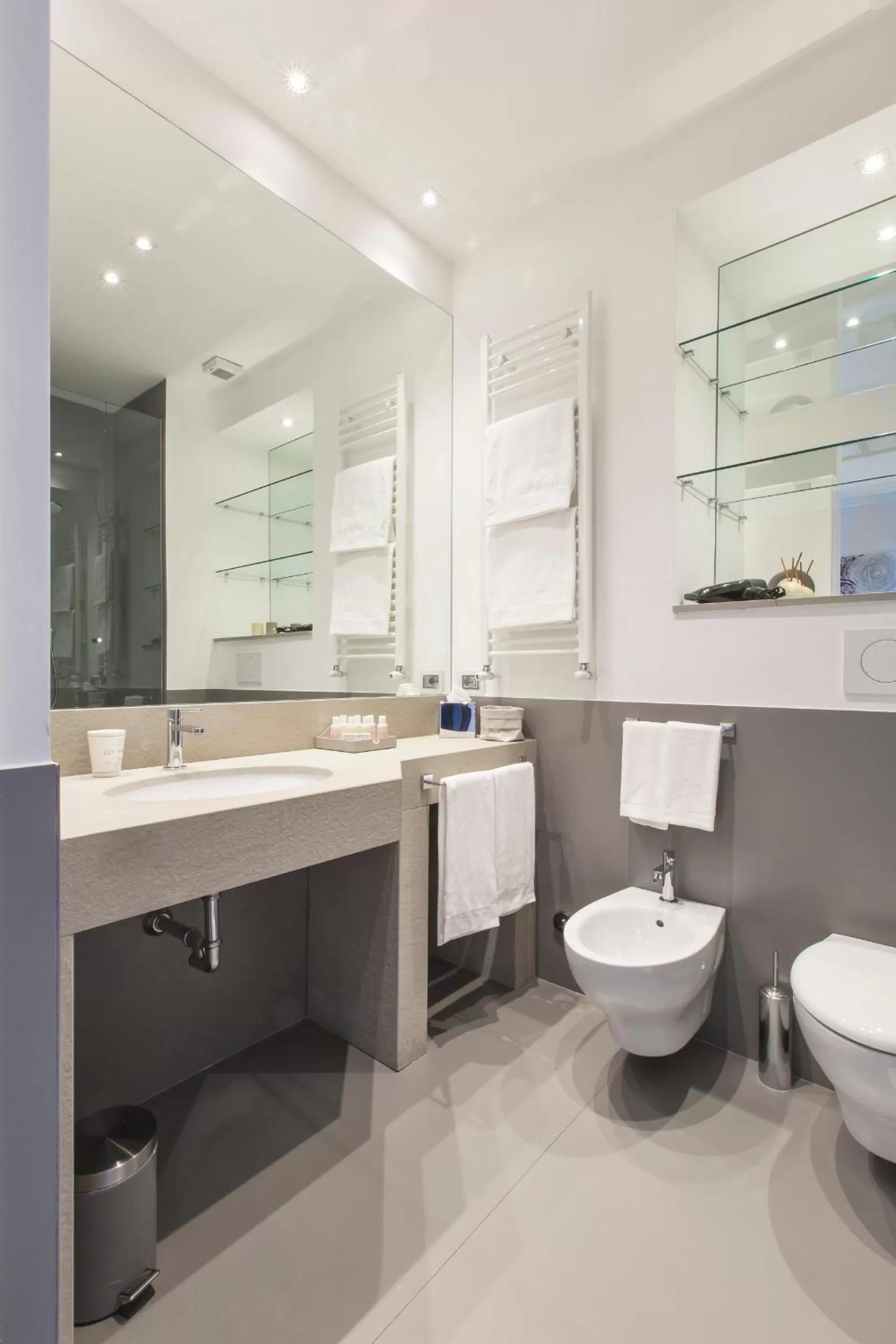 Shower in Xenia Guest House